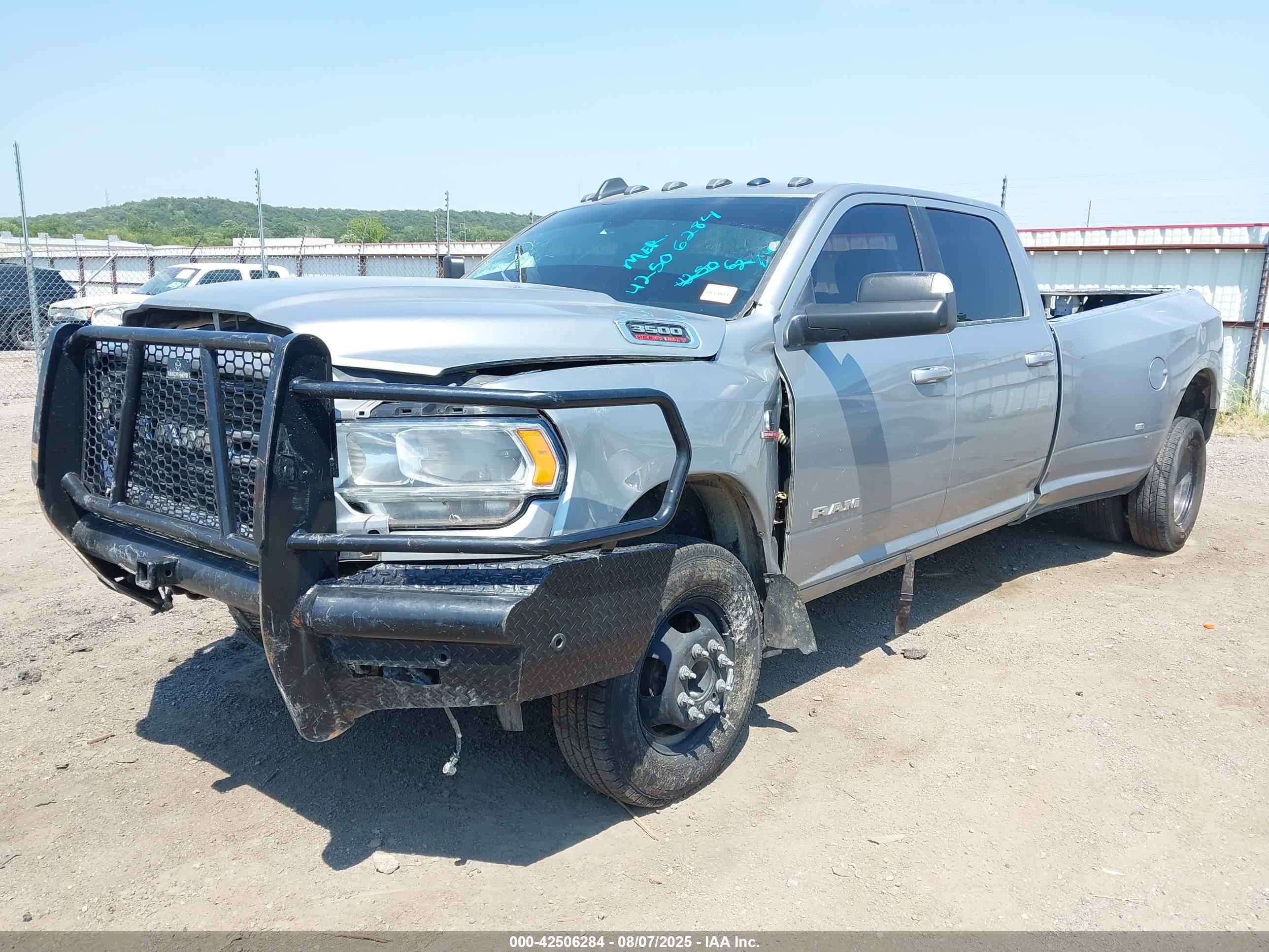RAM 3500 image 2
