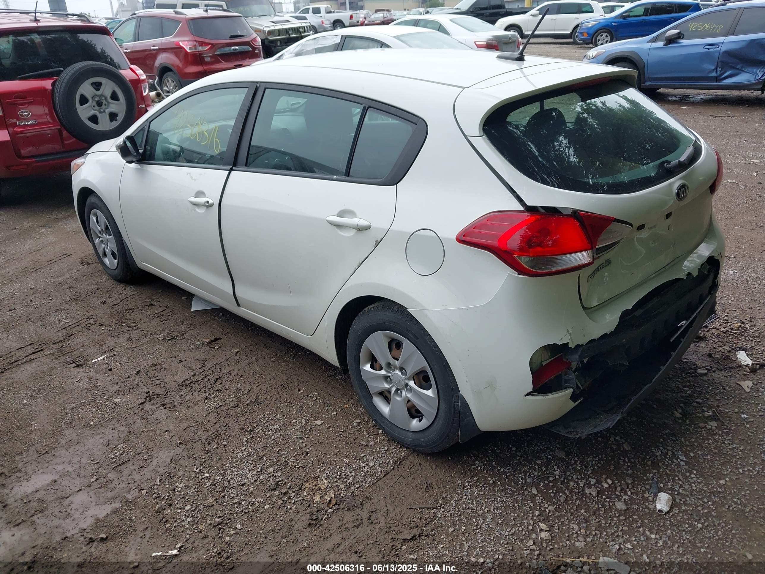 KIA FORTE image 3