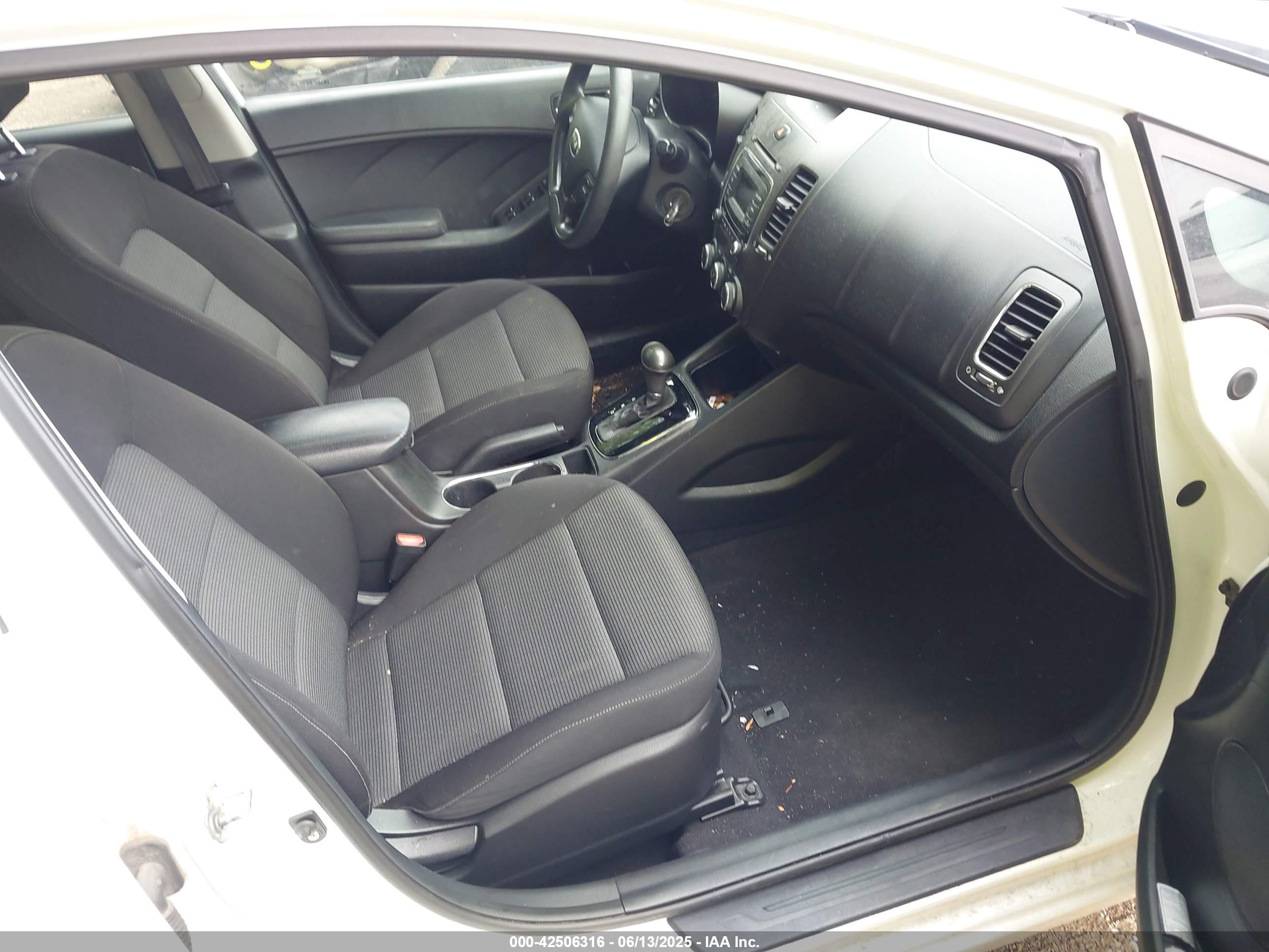 KIA FORTE image 5