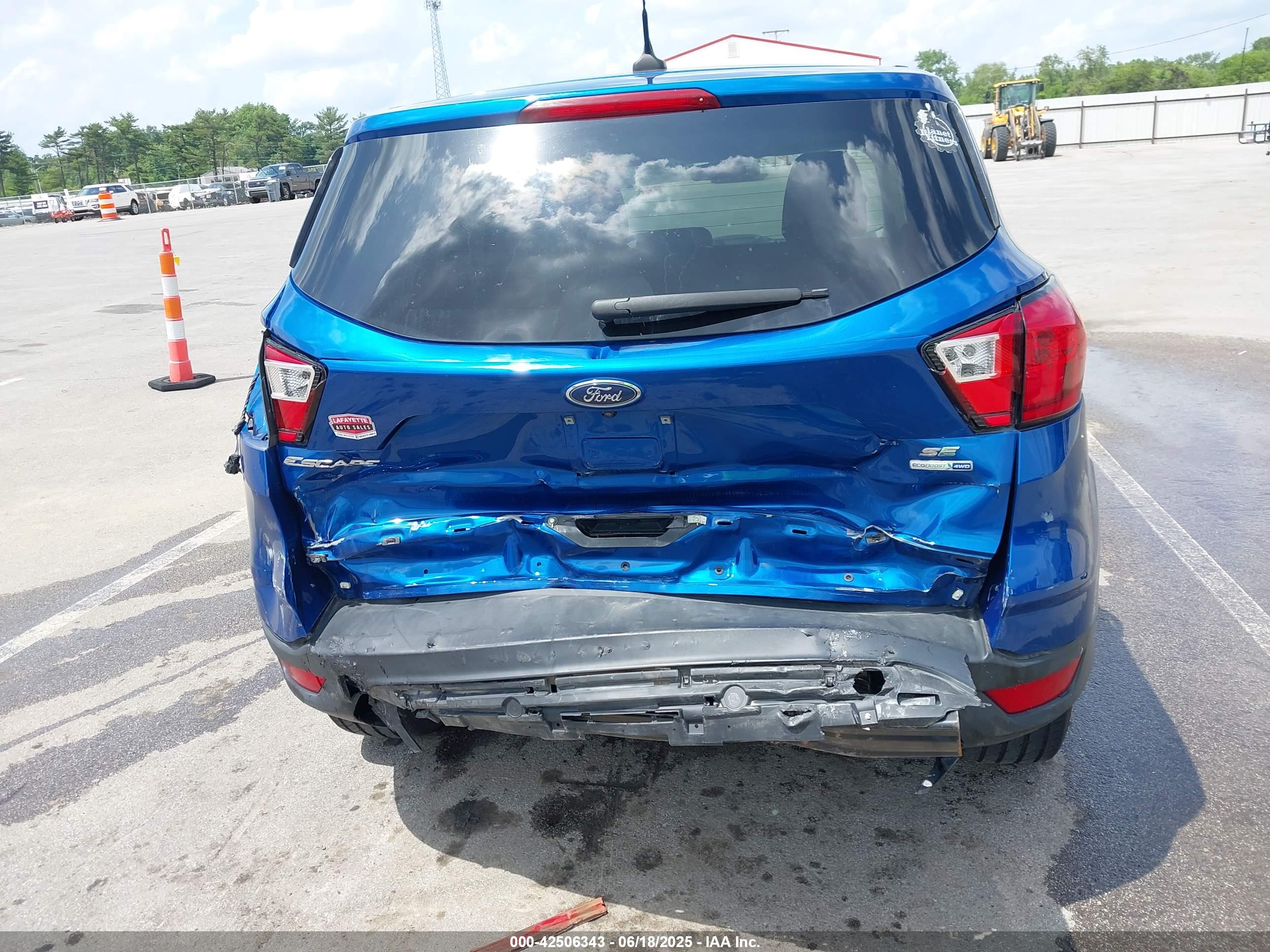 FORD ESCAPE image 6