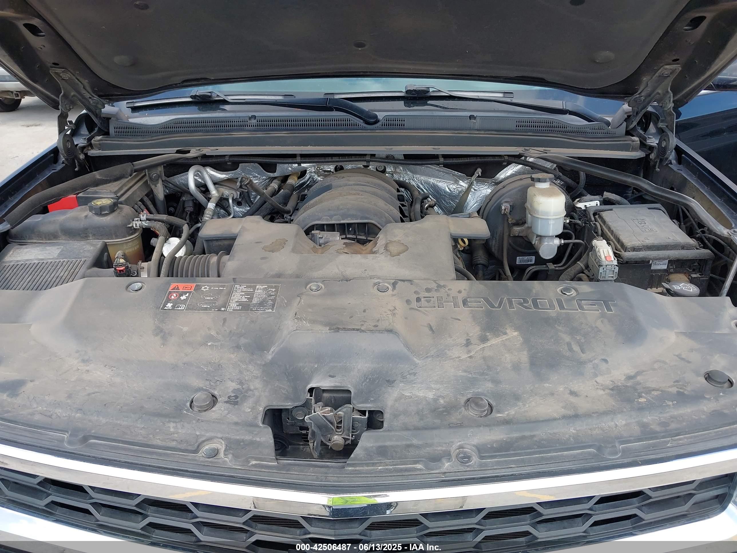 CHEVROLET TAHOE image 10
