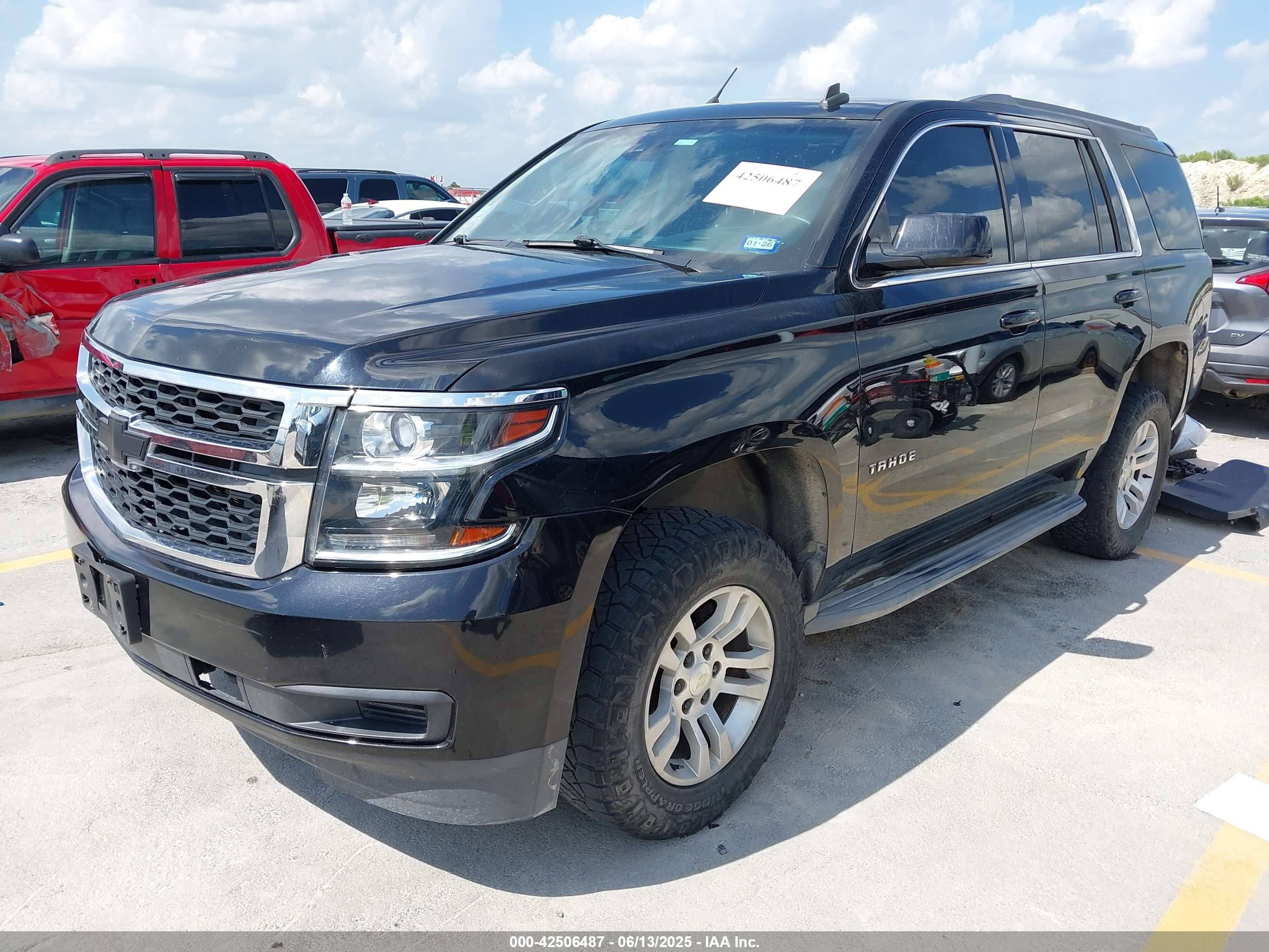 CHEVROLET TAHOE image 2