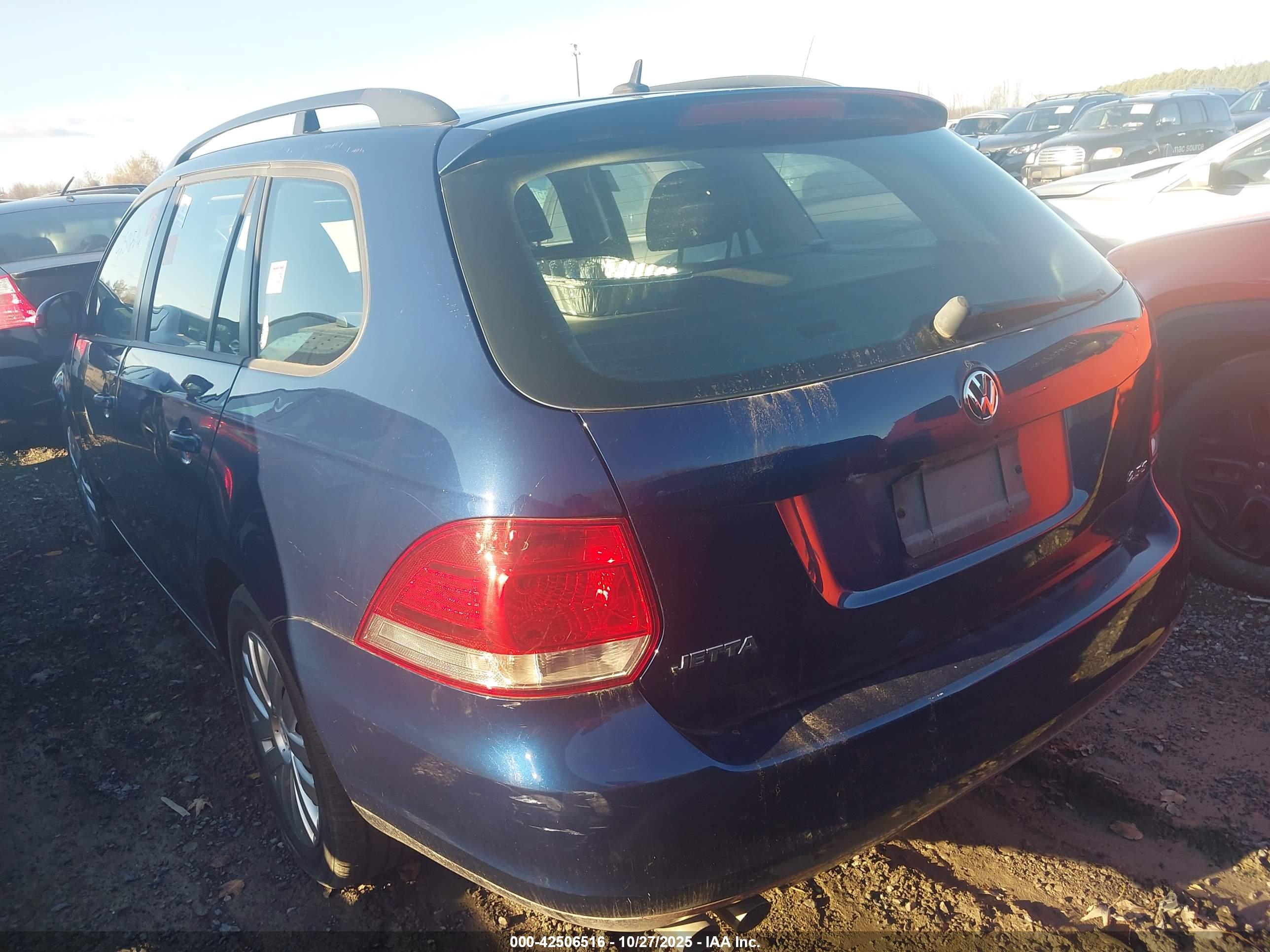 VOLKSWAGEN JETTA image 3