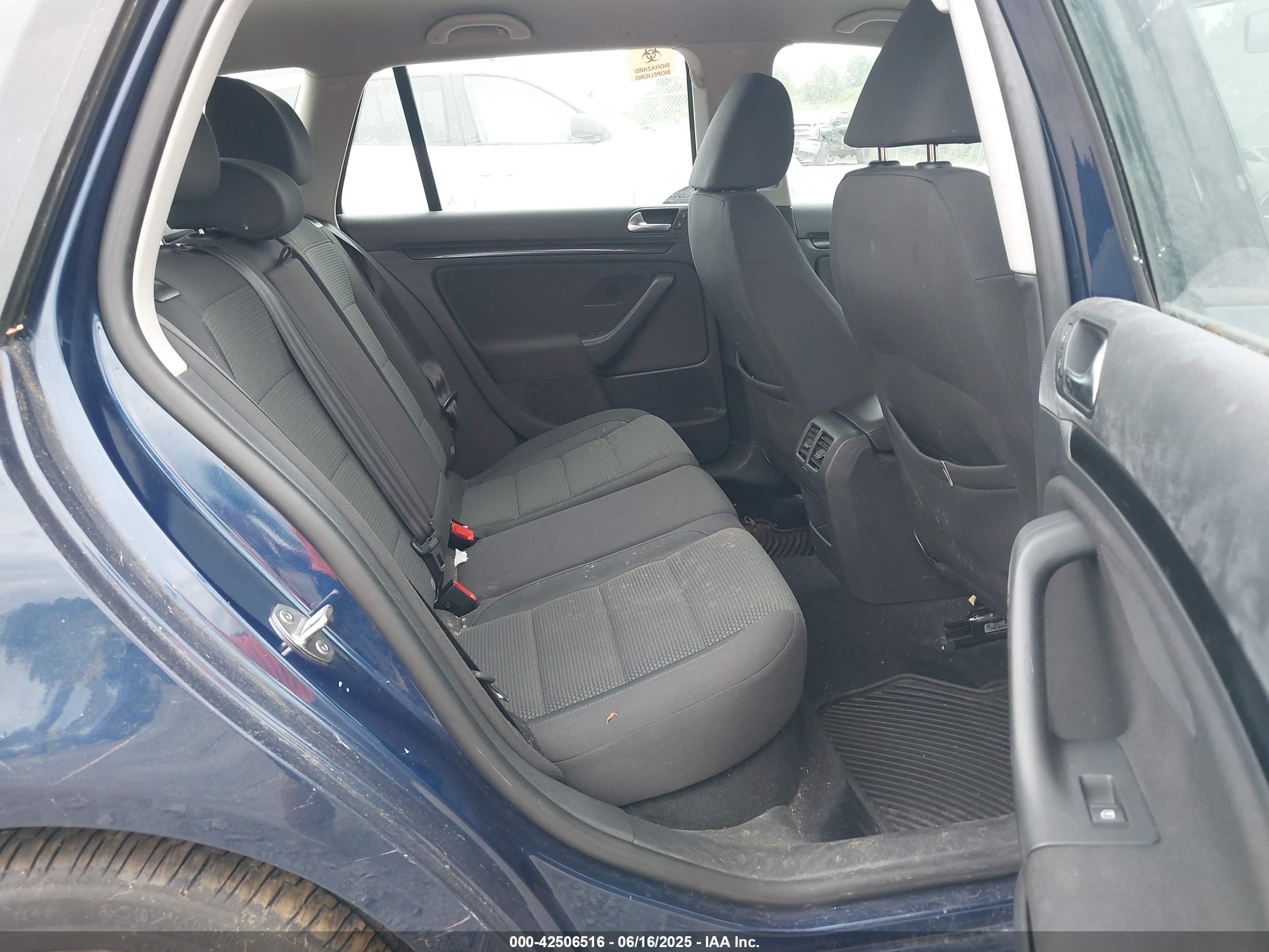 VOLKSWAGEN JETTA image 8