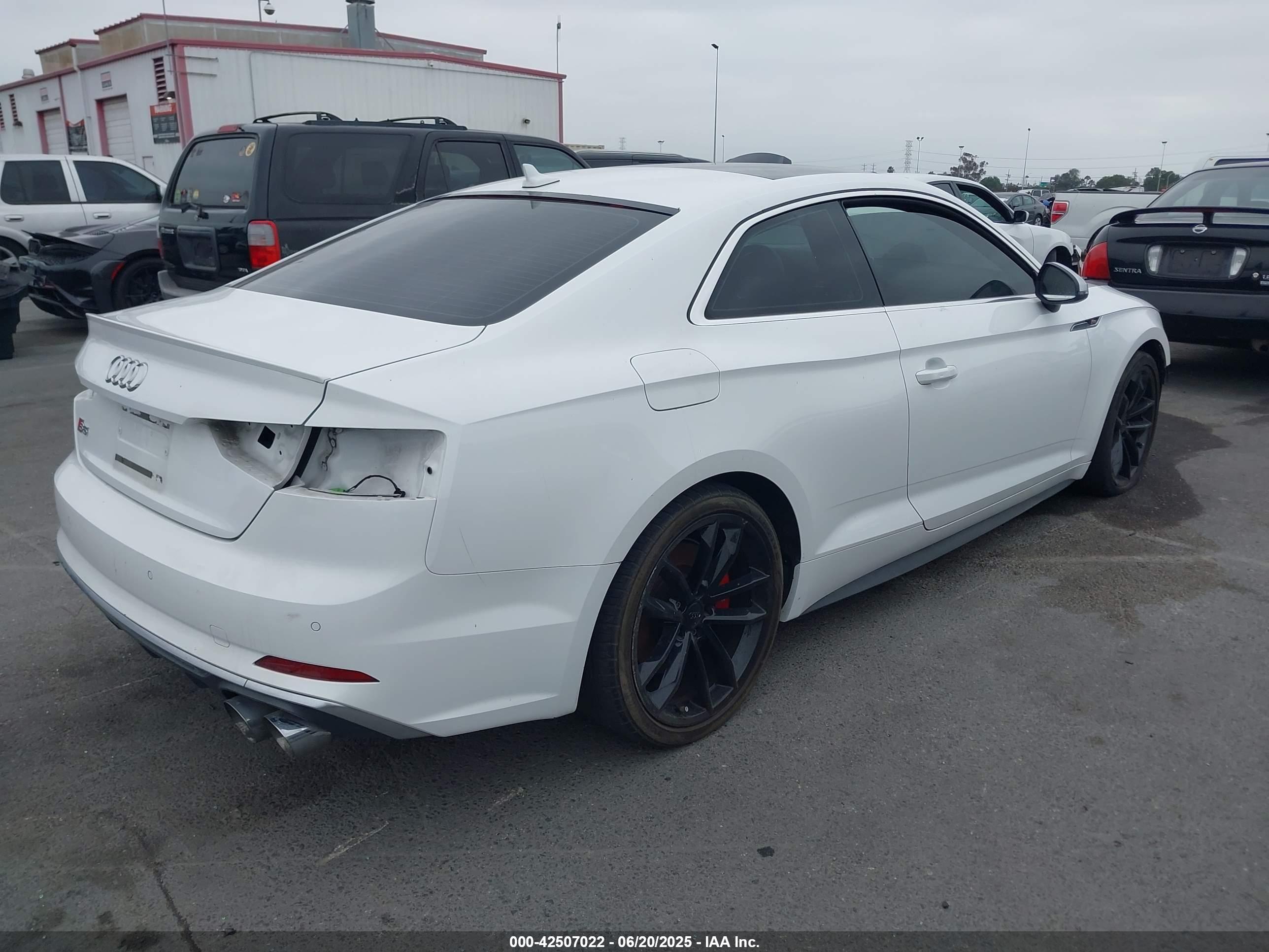 AUDI S5 image 4