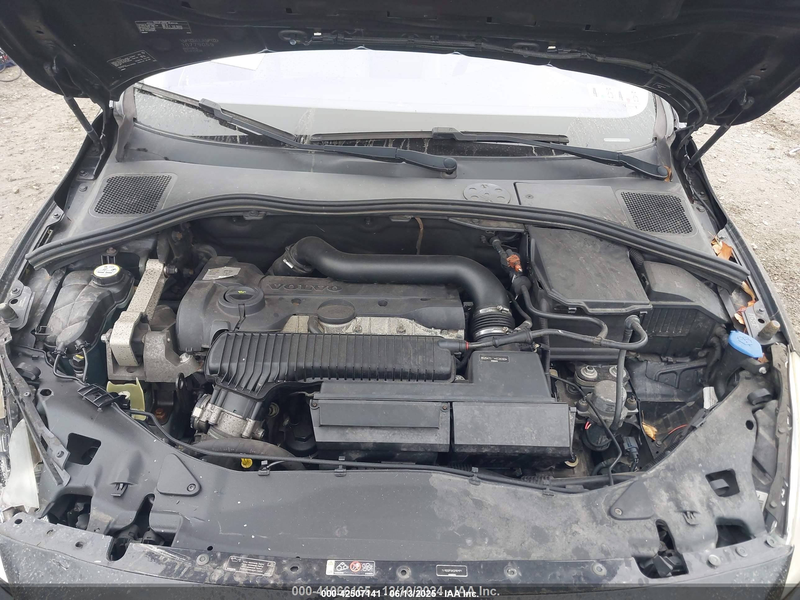VOLVO S60 image 10