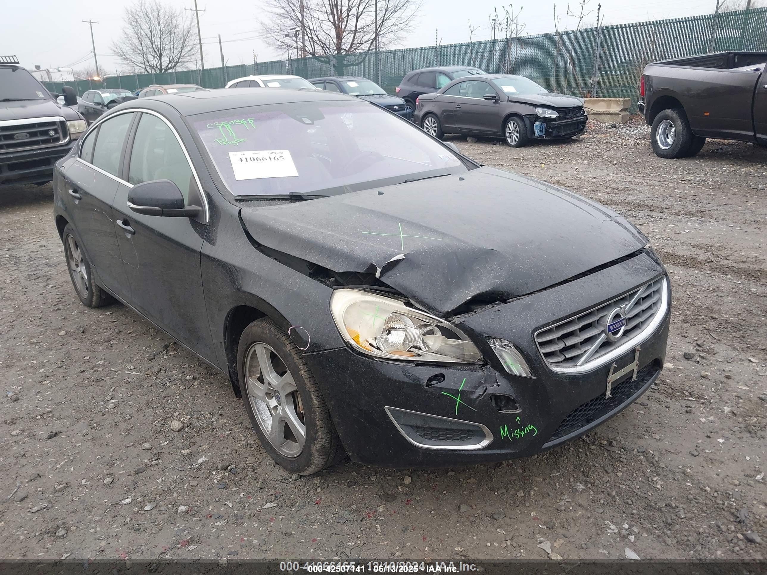 VOLVO S60 image 6