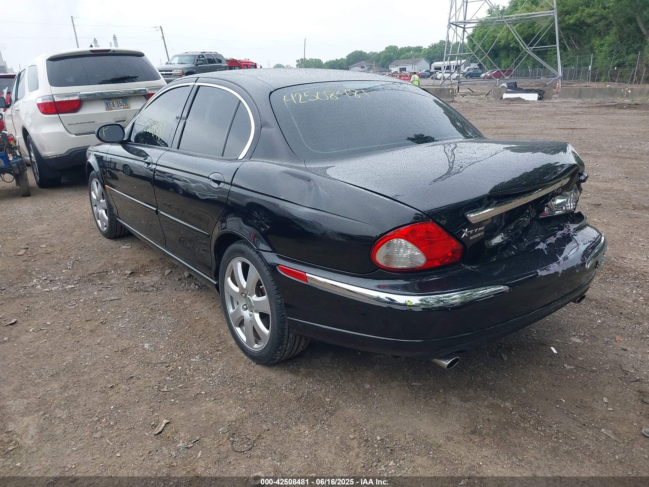 JAGUAR X-TYPE image 3