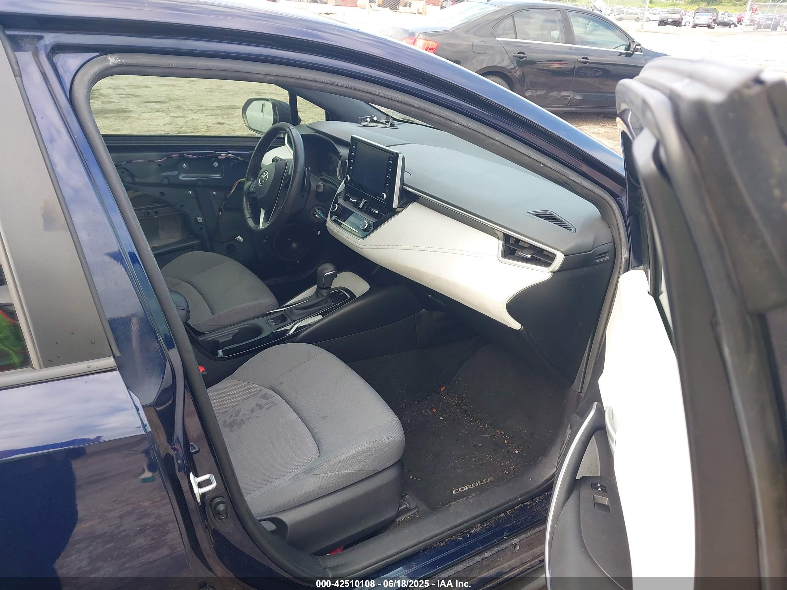 TOYOTA COROLLA image 5