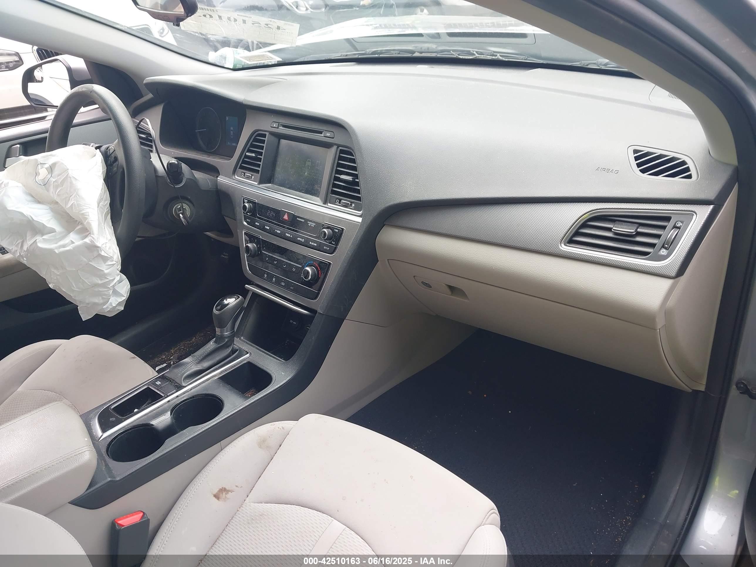 HYUNDAI SONATA image 5