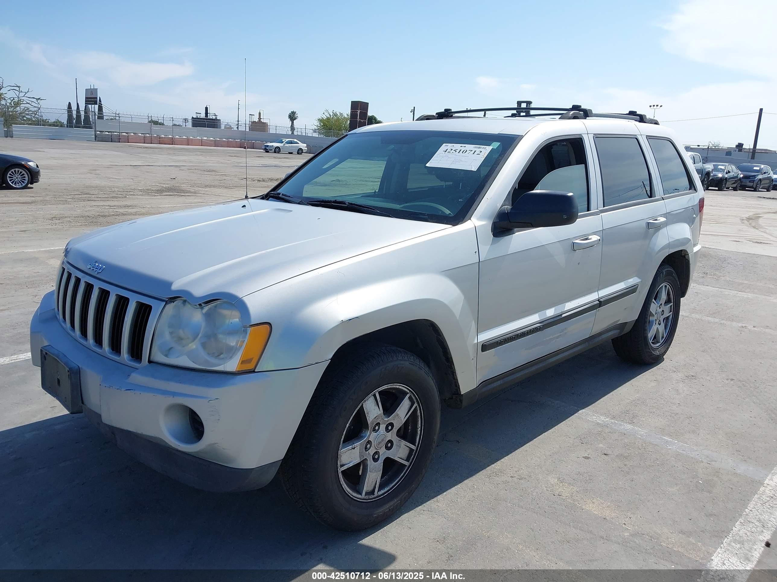 JEEP GRAND image 2