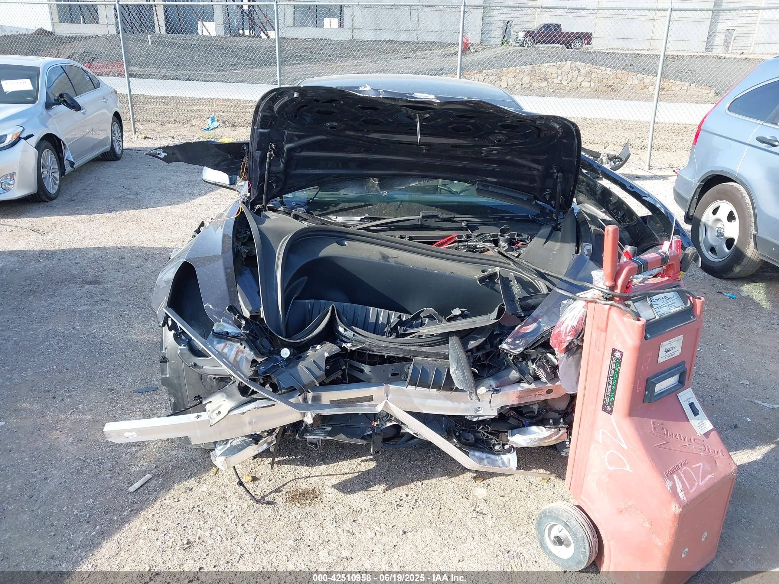 TESLA MODEL image 6