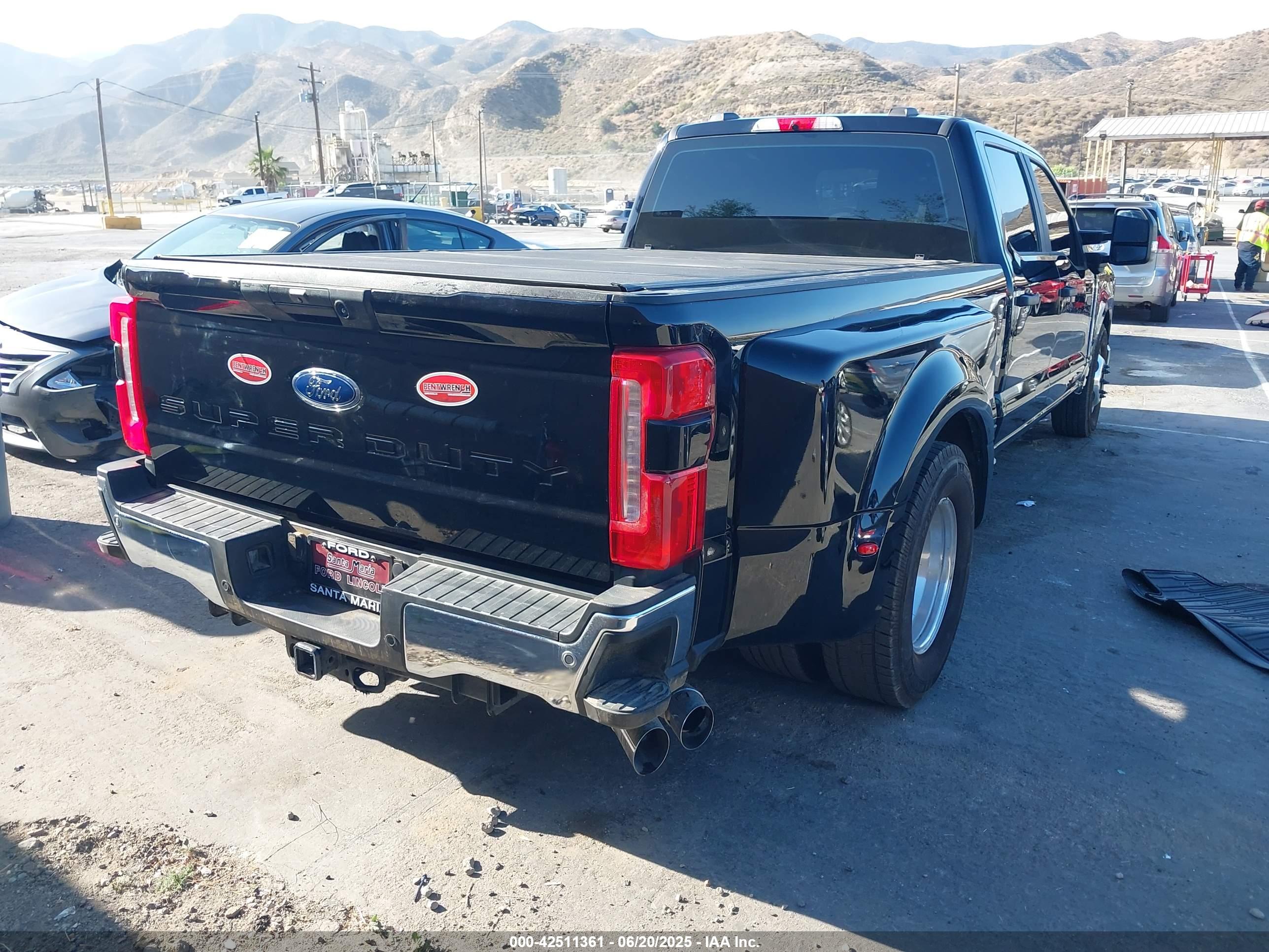 FORD F-350 image 4