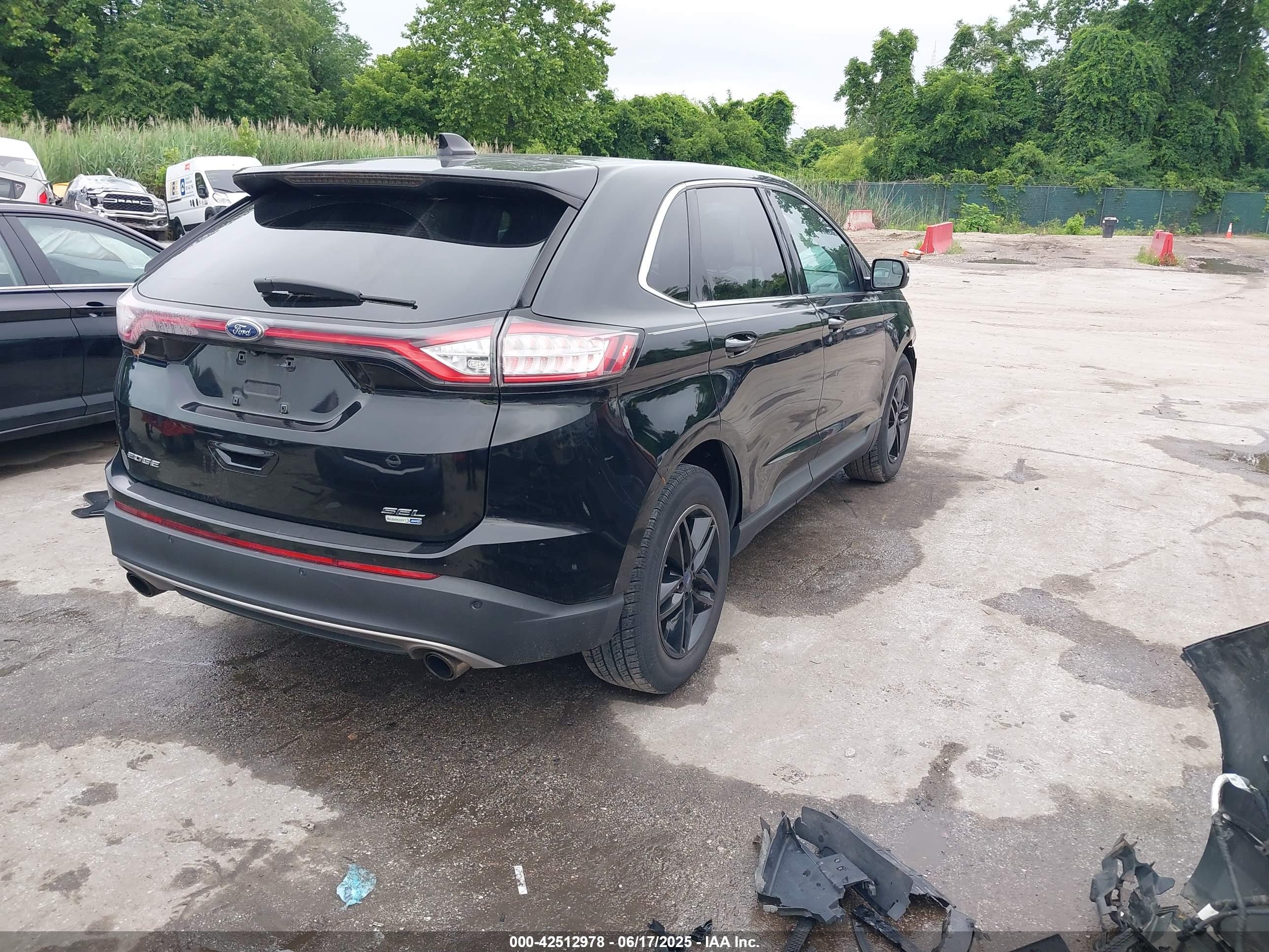 FORD EDGE image 4