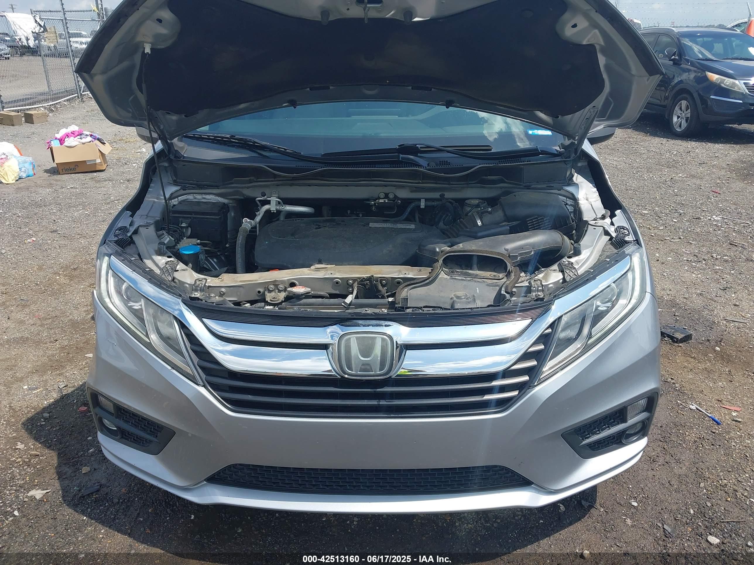 HONDA ODYSSEY image 10