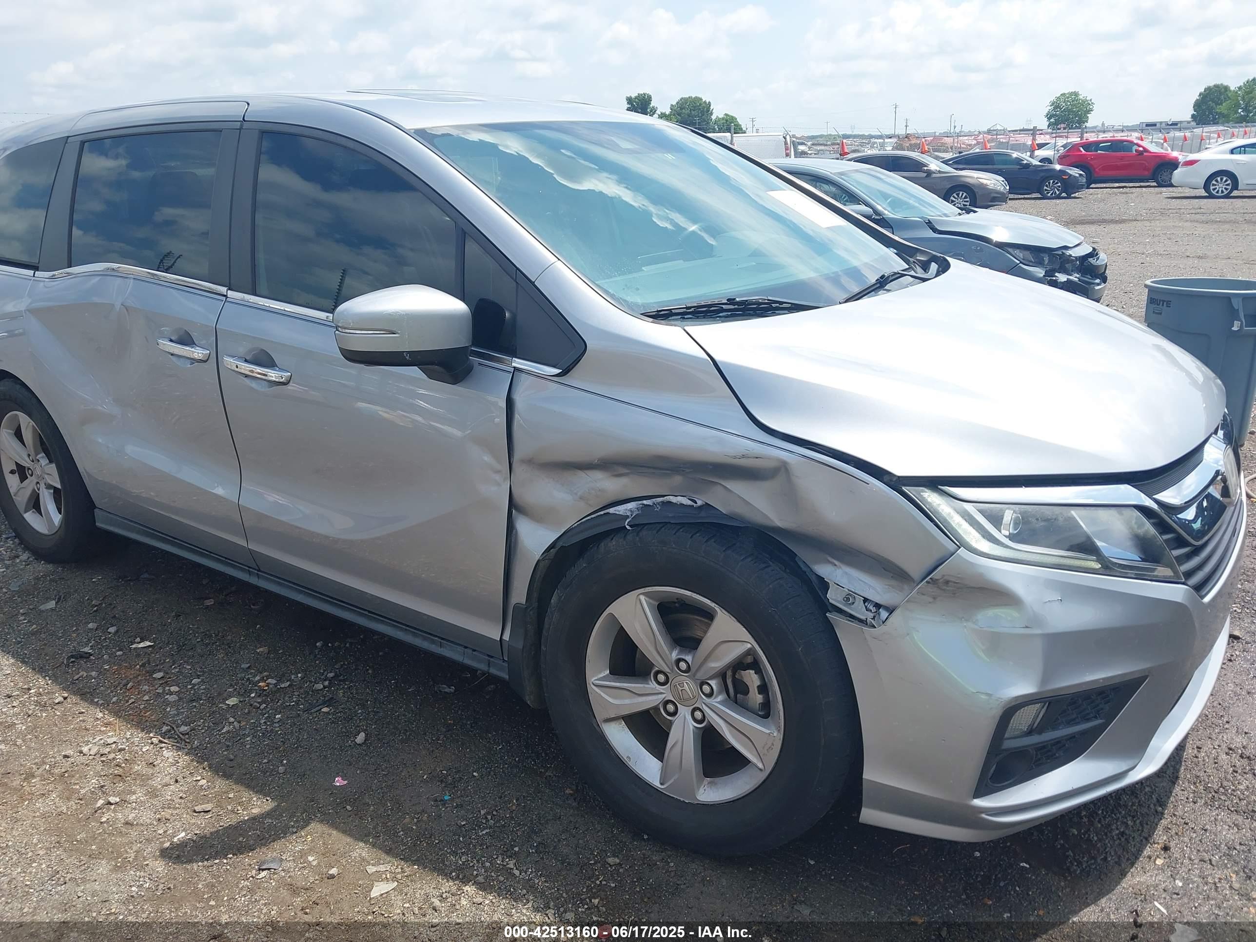 HONDA ODYSSEY image 6