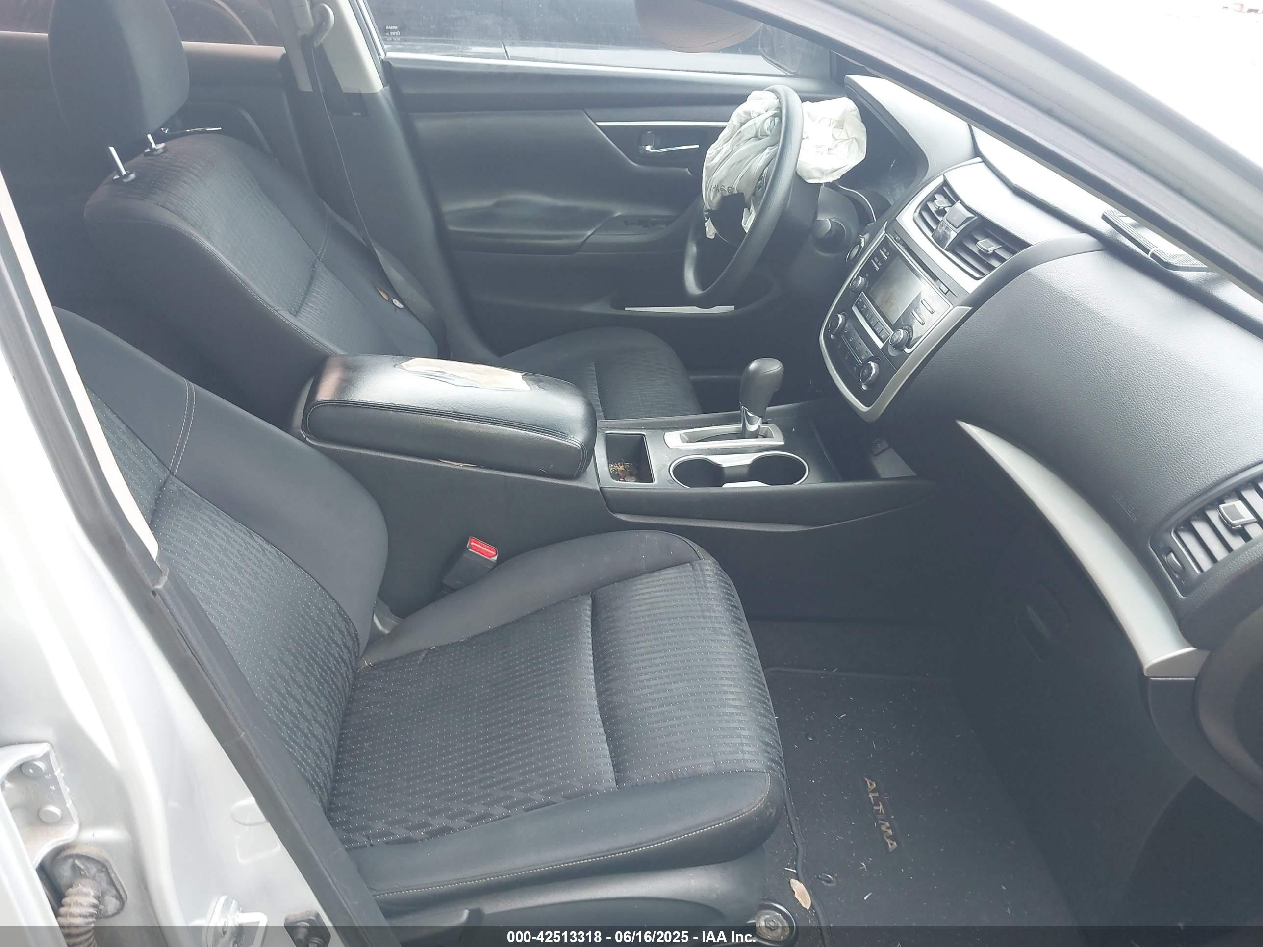 NISSAN ALTIMA image 5