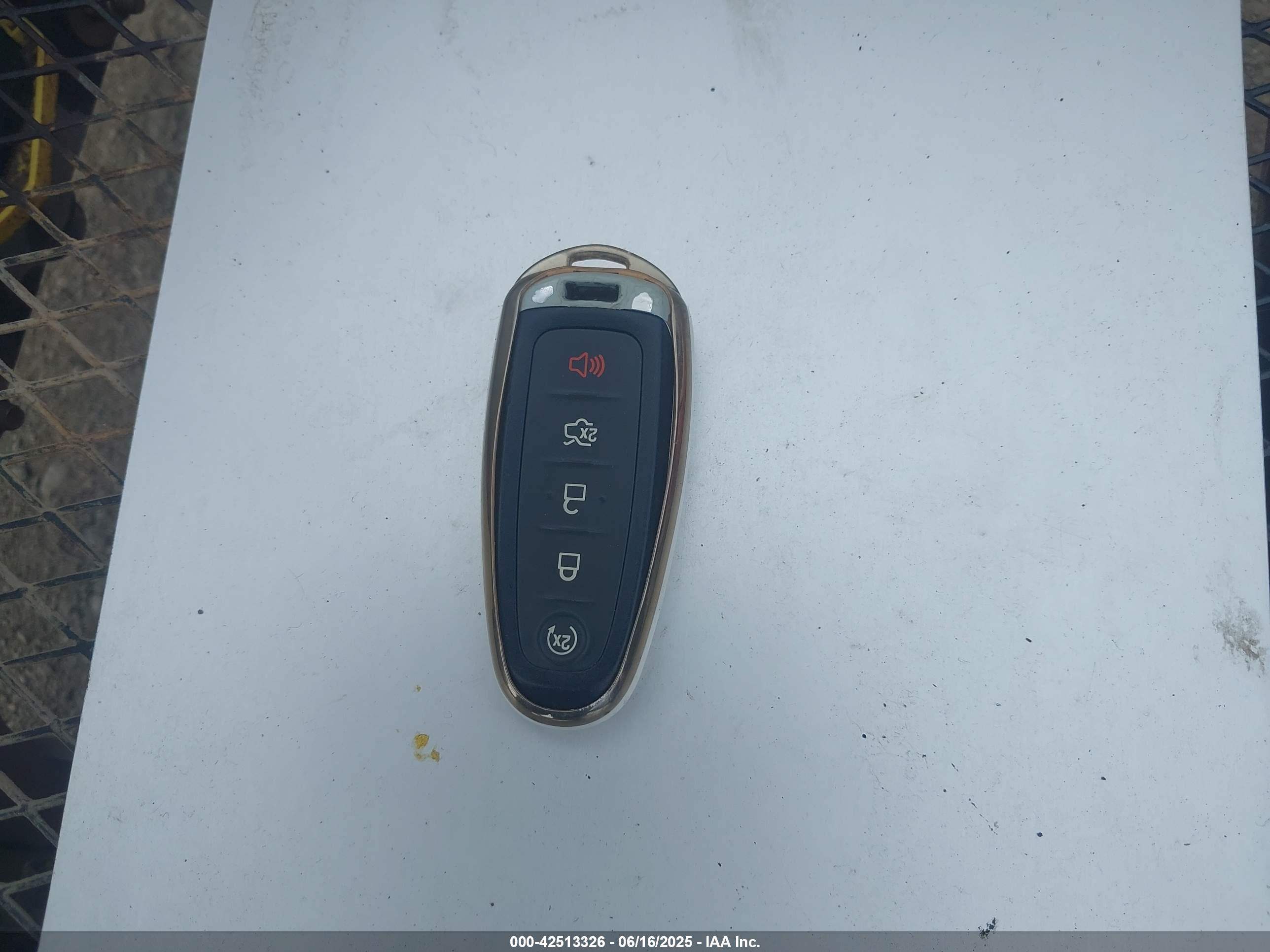 FORD TAURUS image 11