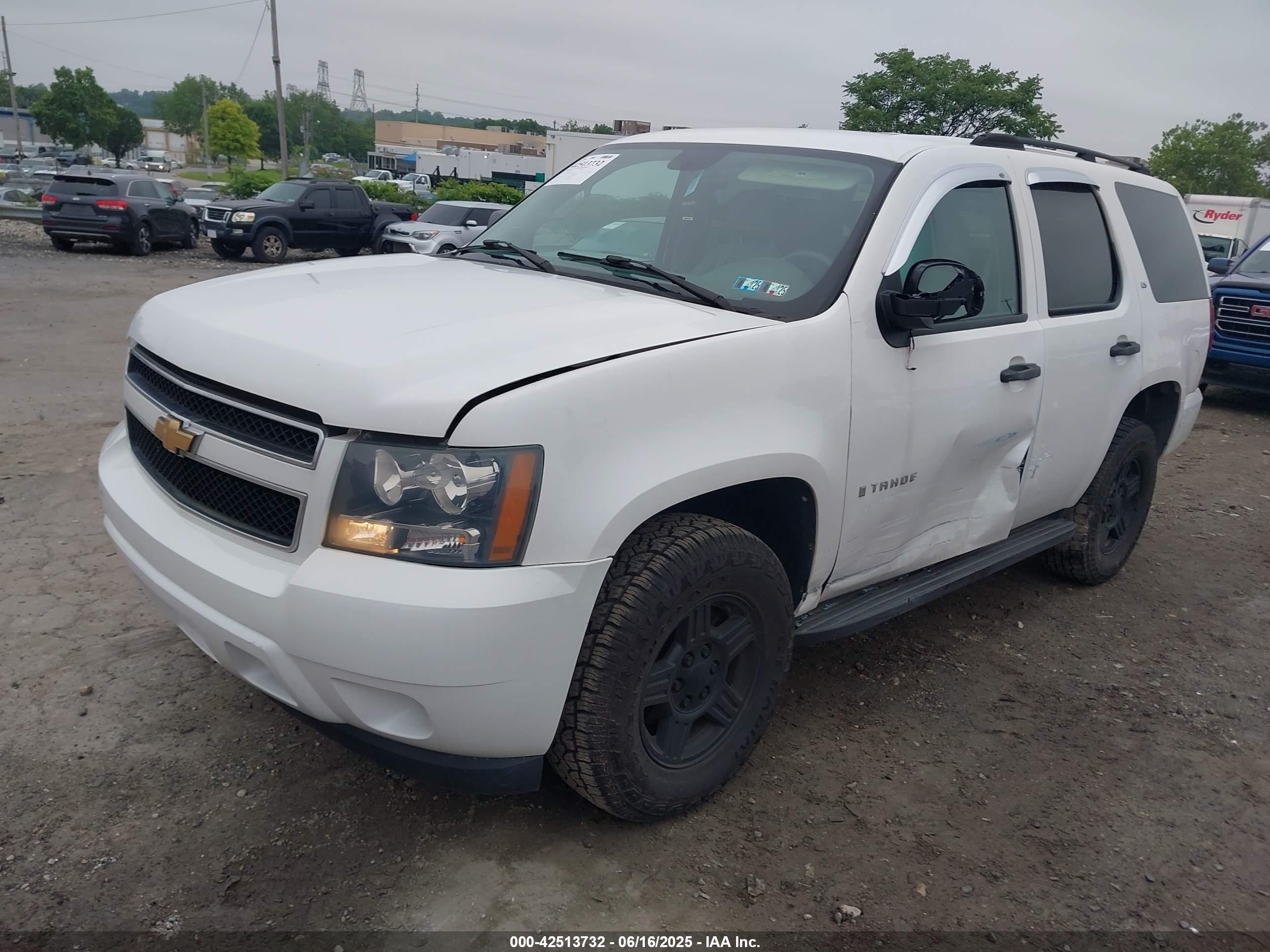 CHEVROLET TAHOE image 2