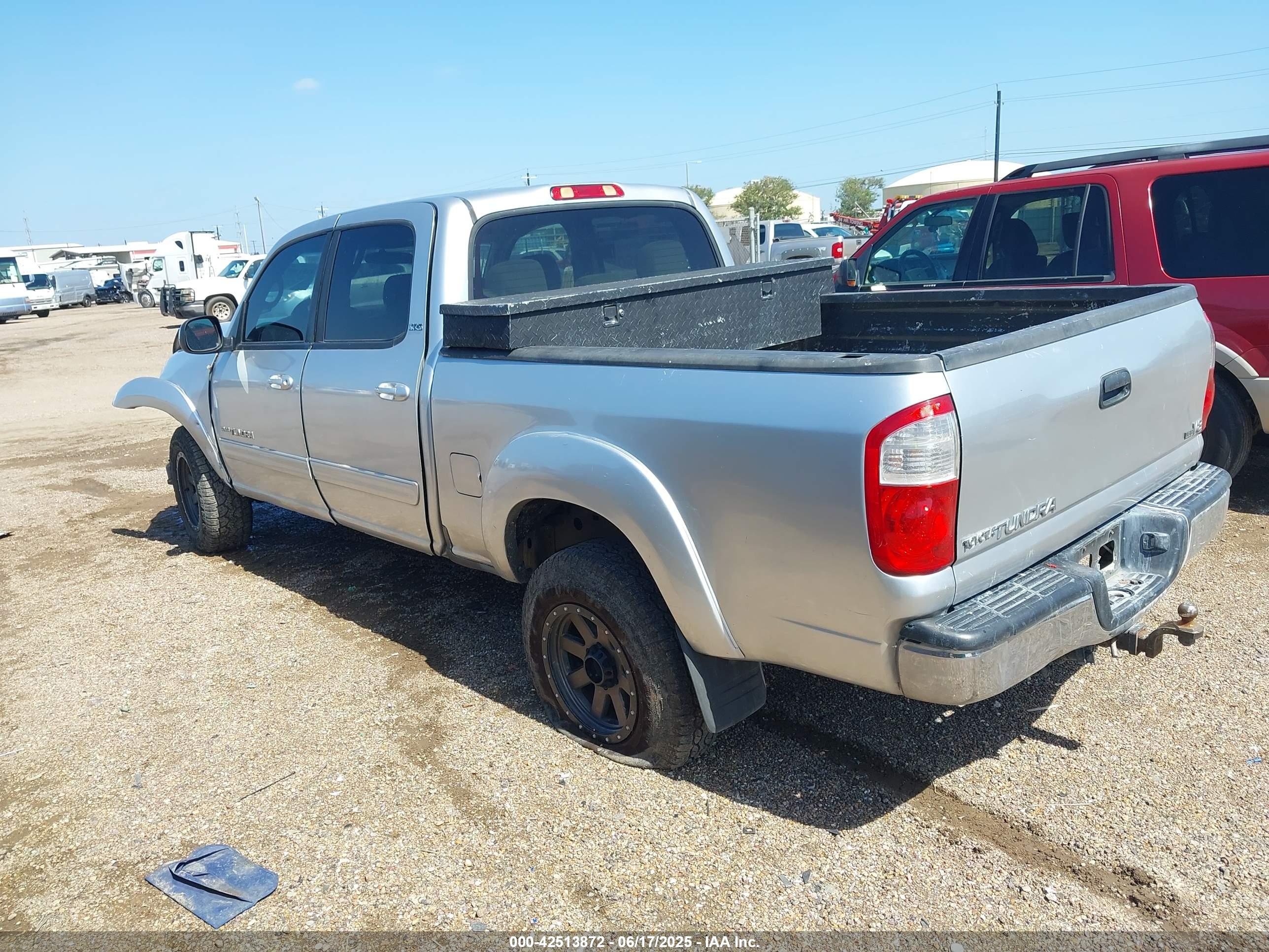 TOYOTA TUNDRA image 3