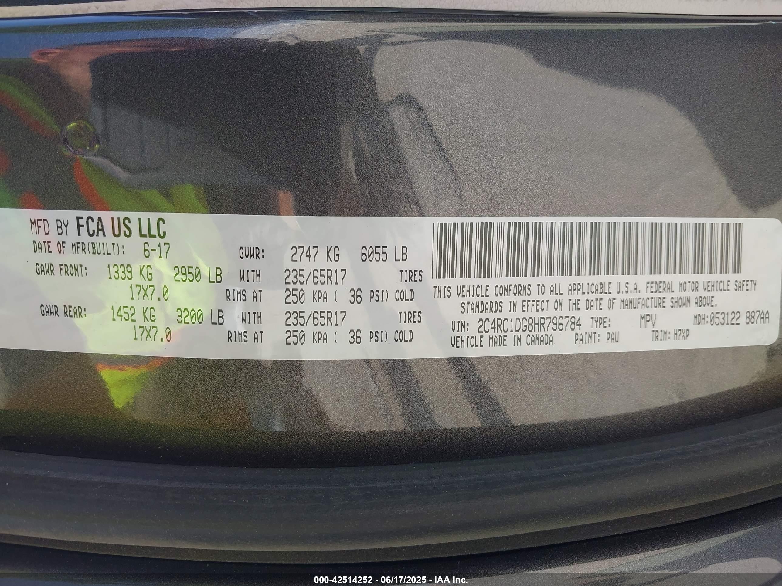 CHRYSLER PACIFICA image 9