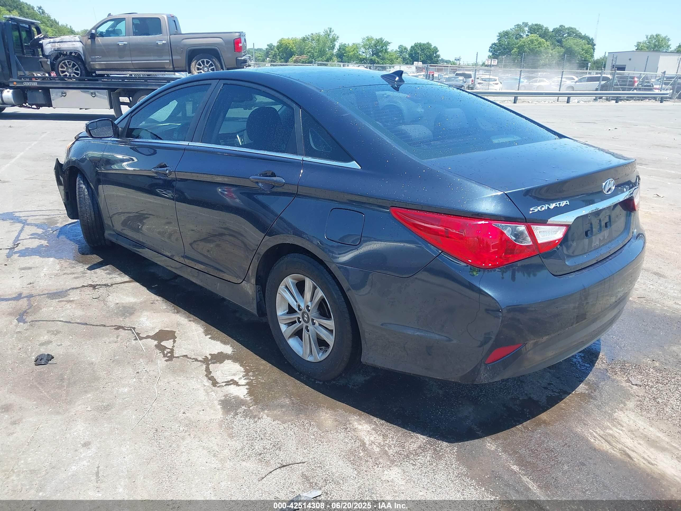 HYUNDAI SONATA image 3