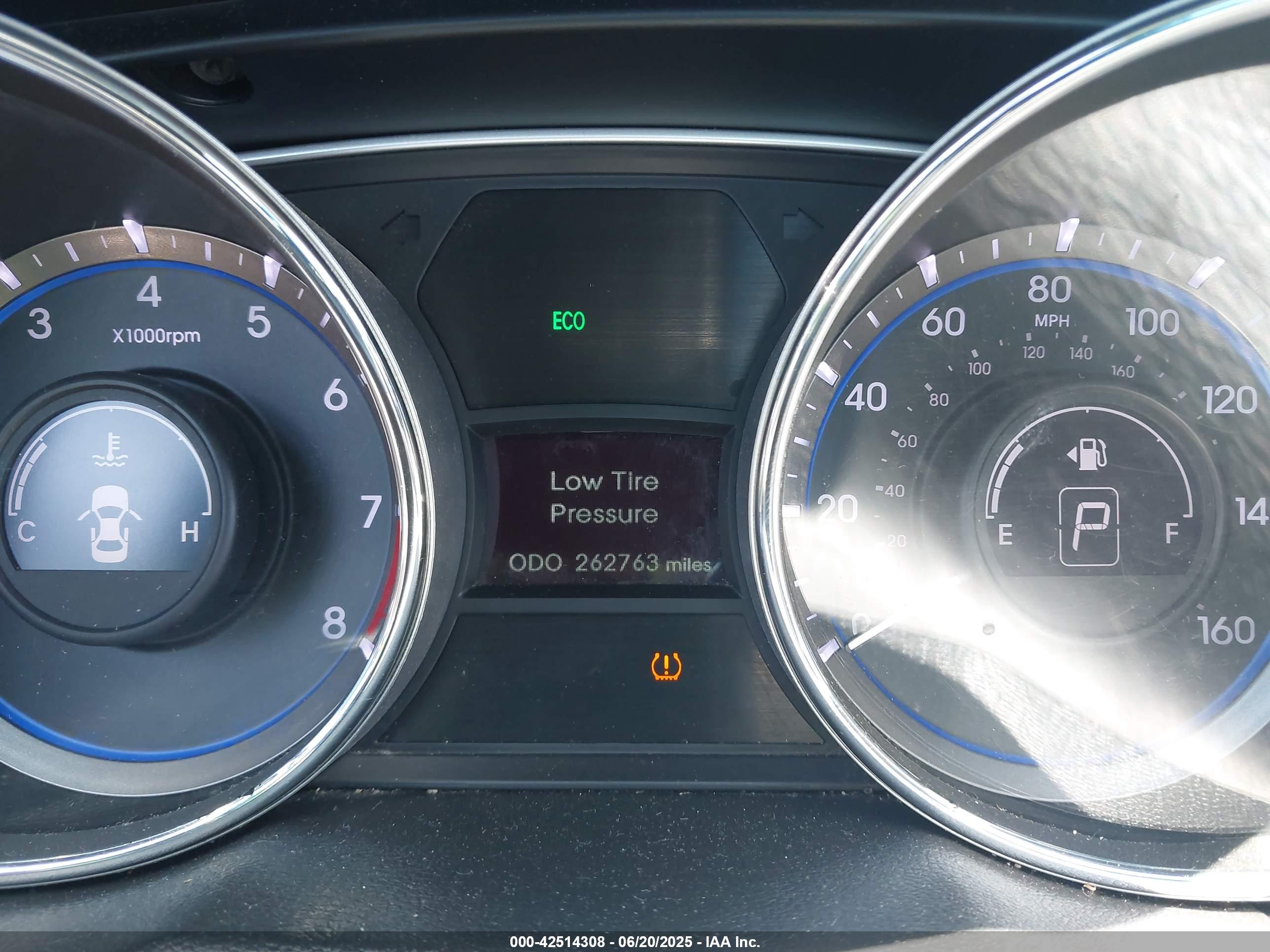 HYUNDAI SONATA image 7