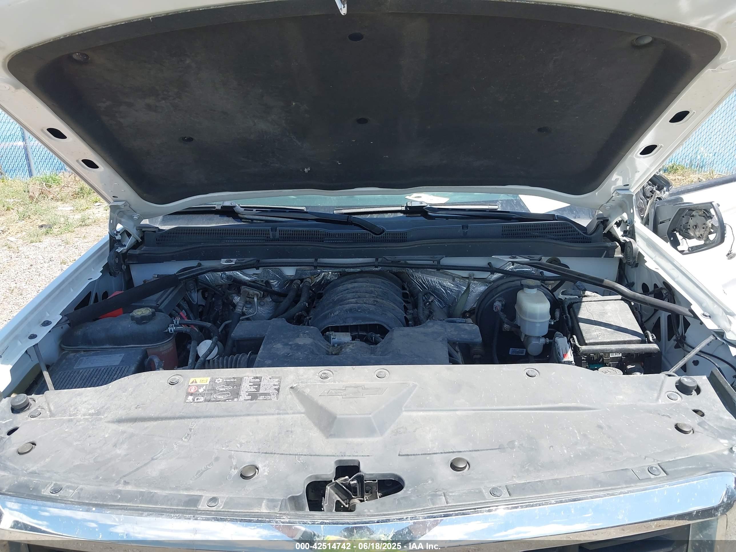 CHEVROLET SILVERADO image 10