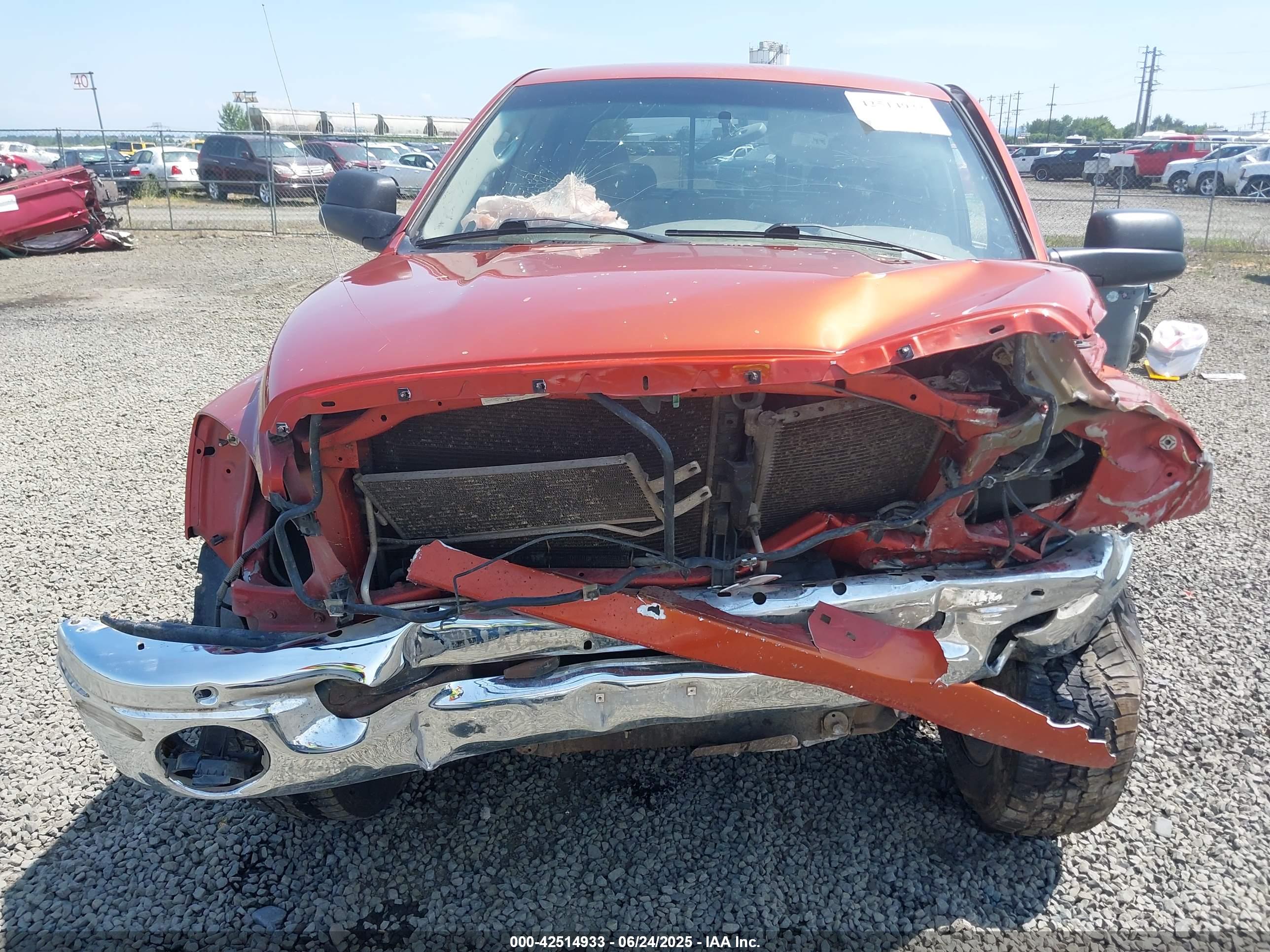 DODGE RAM image 6
