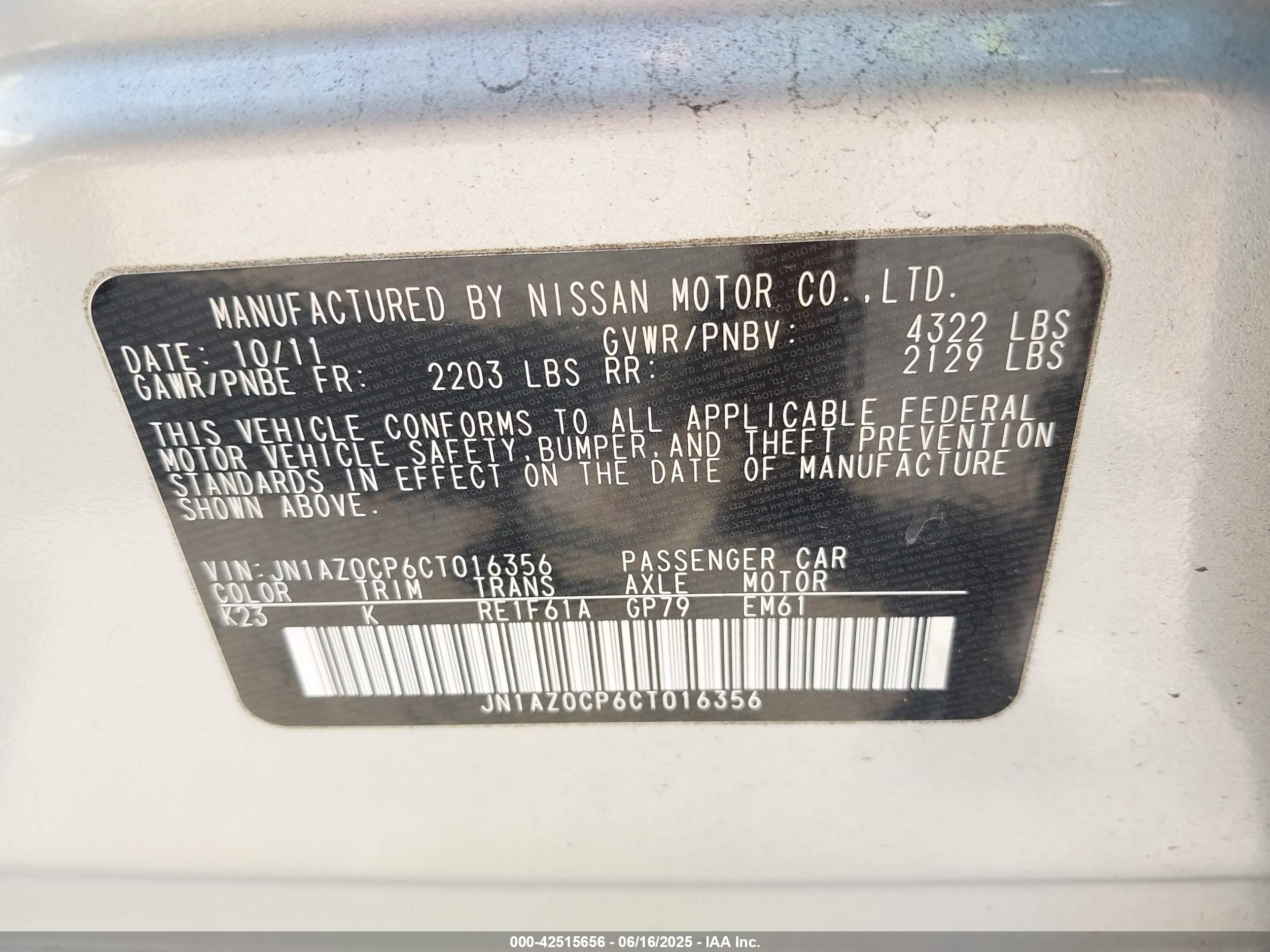 NISSAN LEAF image 9