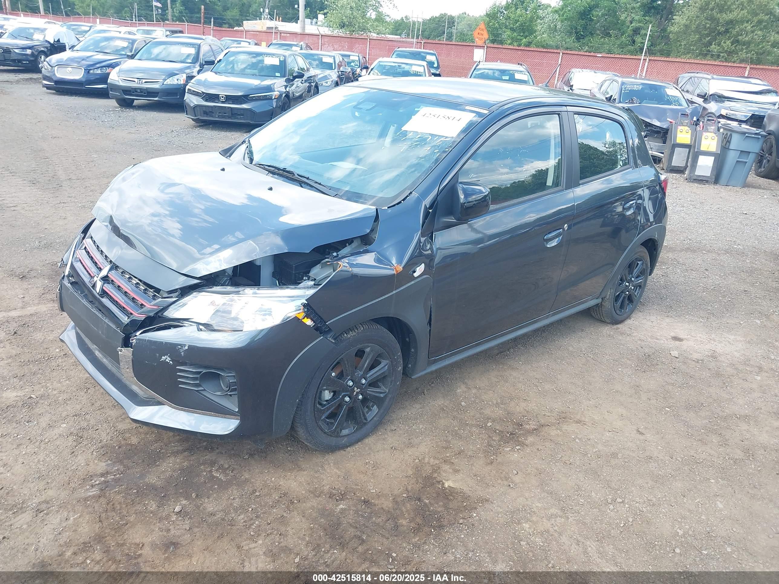 MITSUBISHI MIRAGE image 2