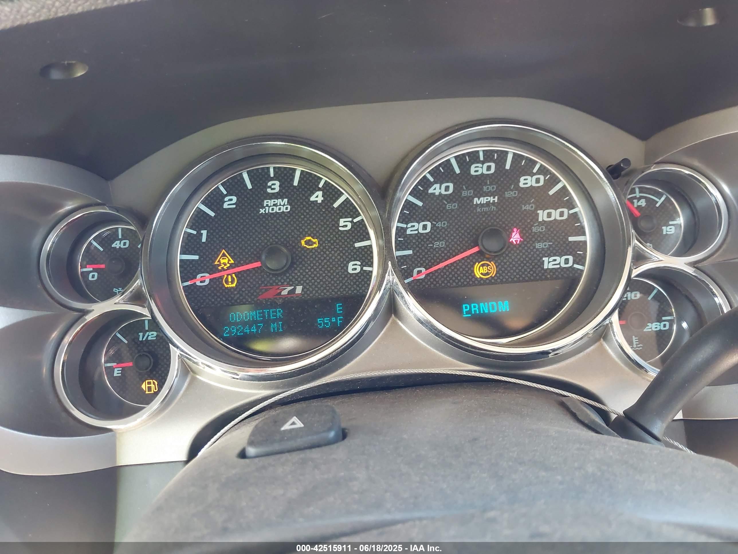 CHEVROLET SILVERADO image 7