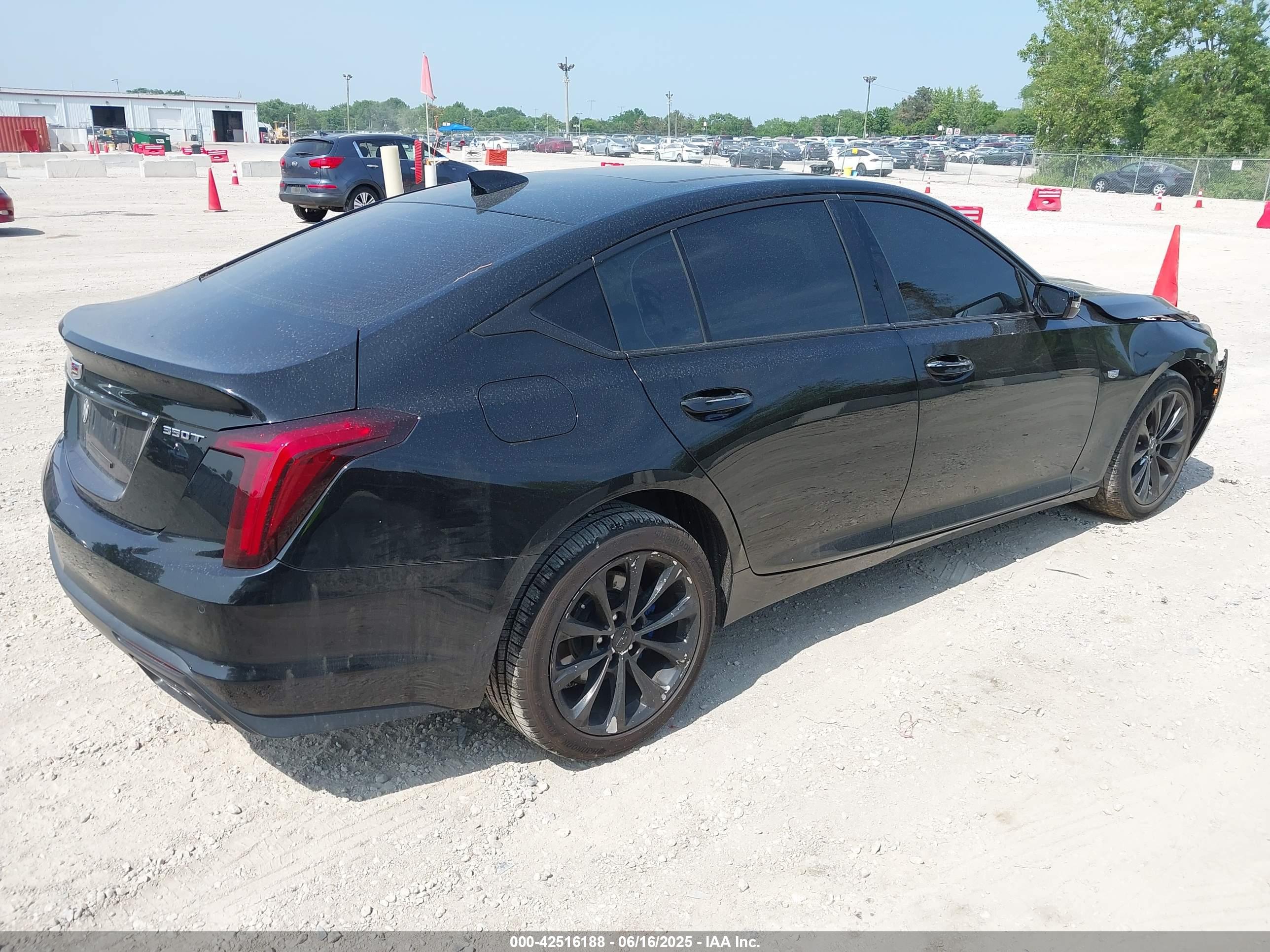 CADILLAC CT5 image 4