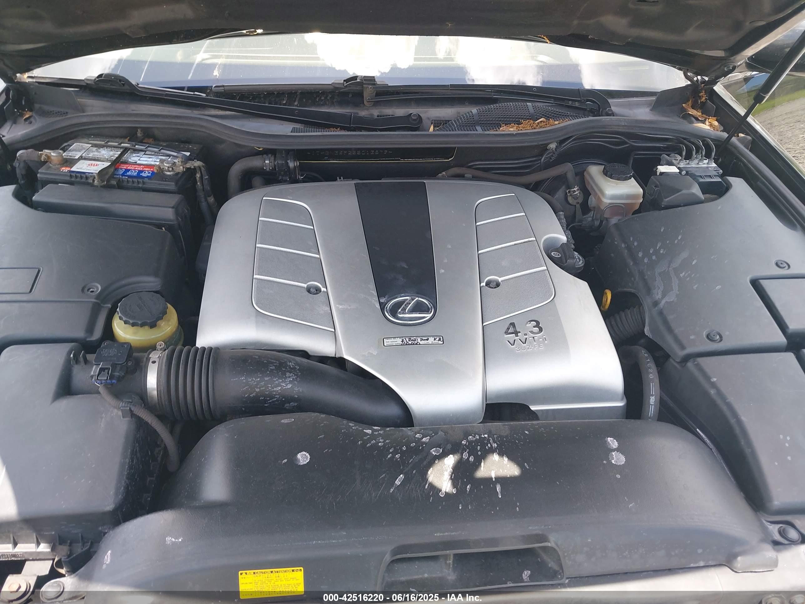 LEXUS LS image 10