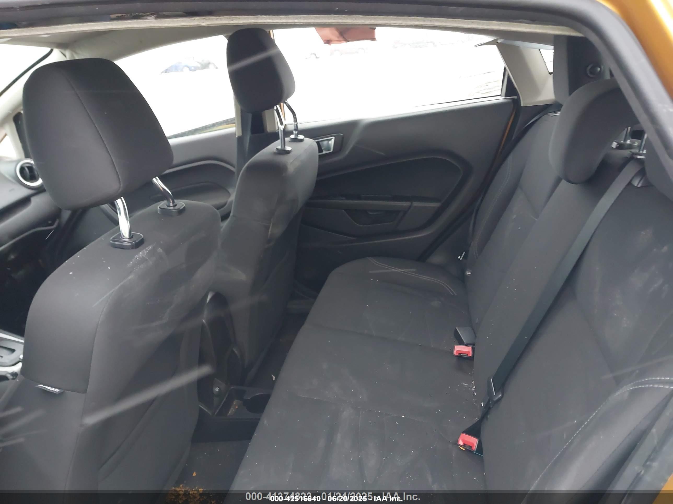 FORD FIESTA image 8