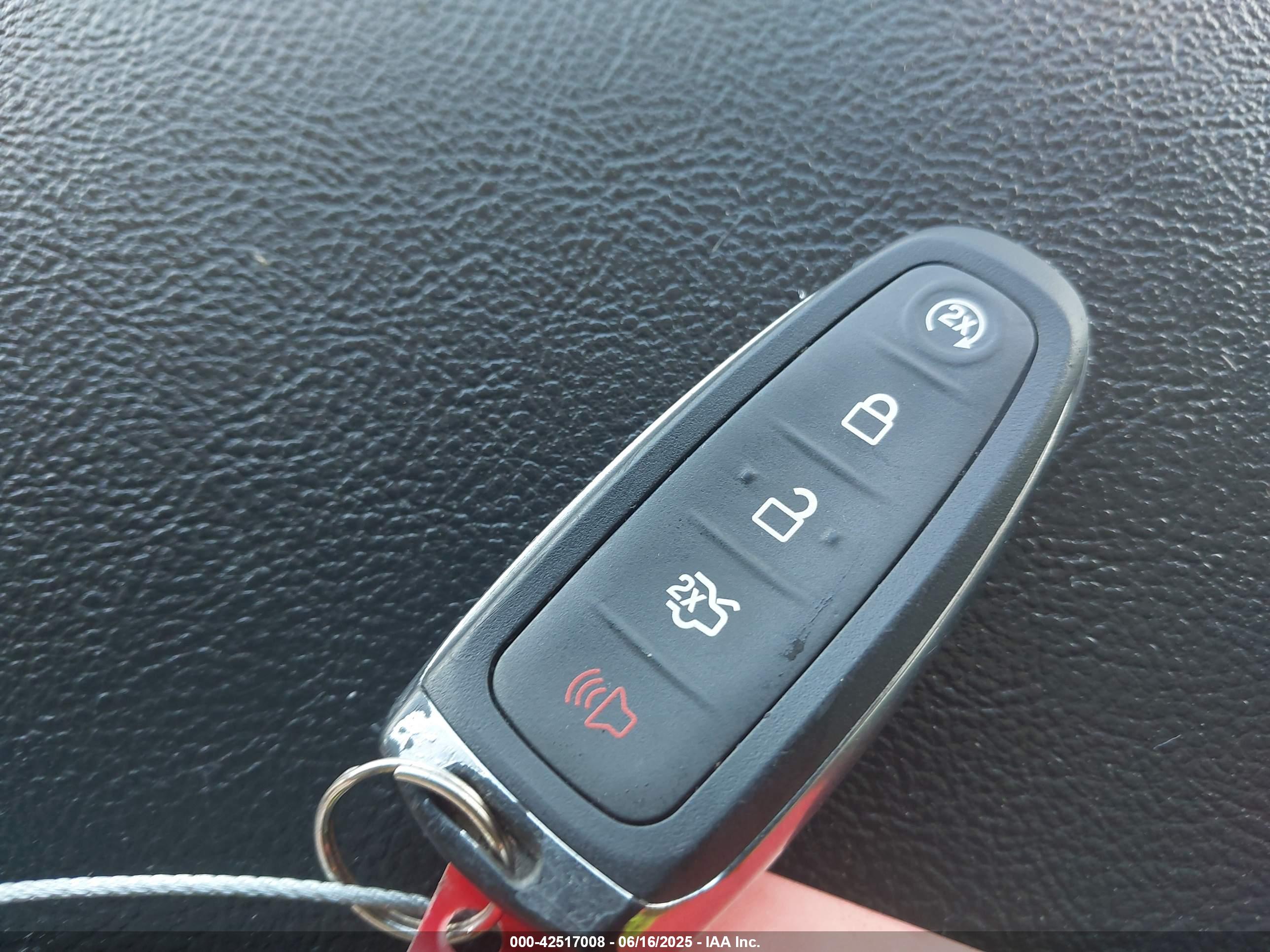 FORD TAURUS image 11