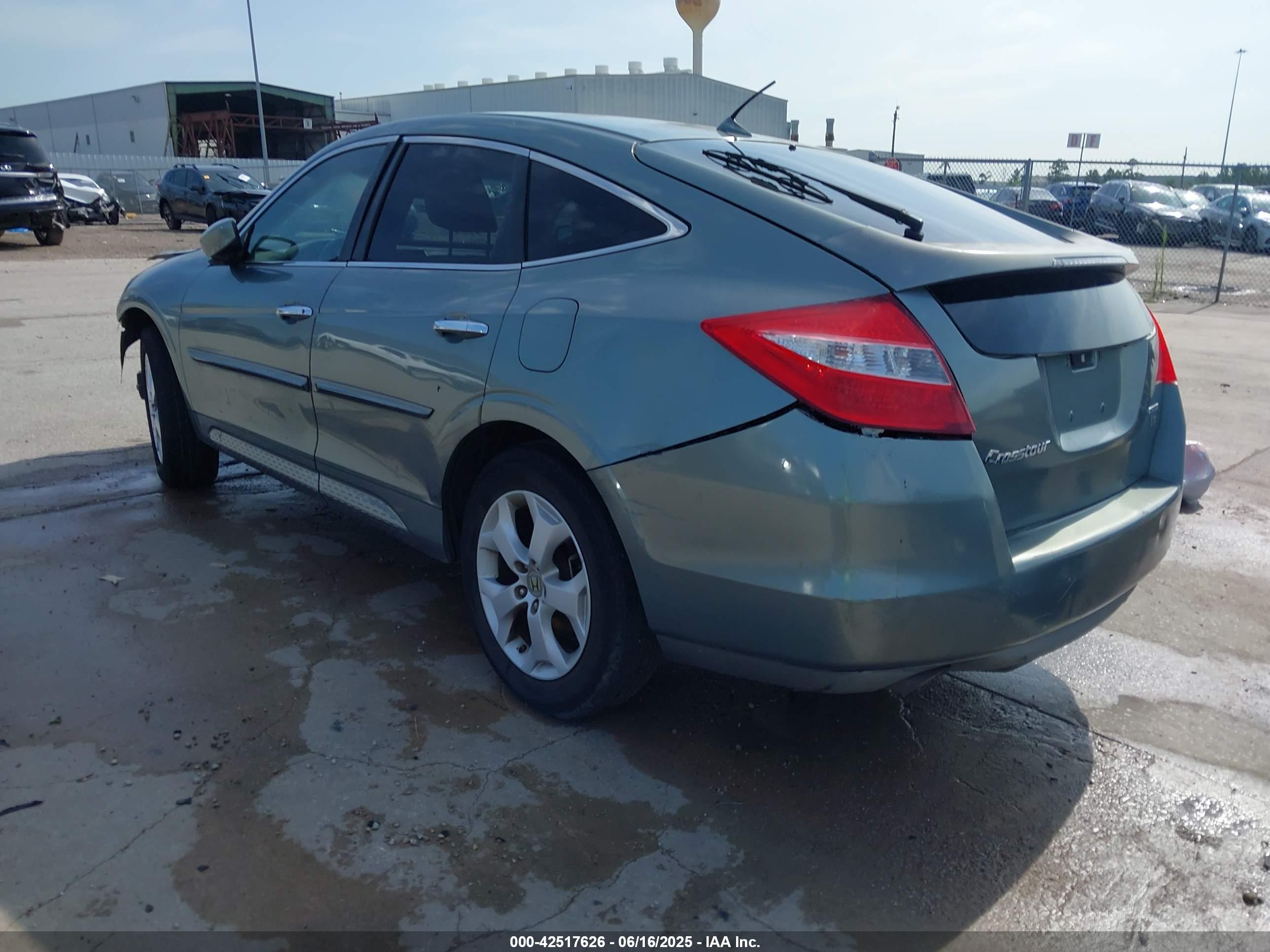 HONDA ACCORD image 3