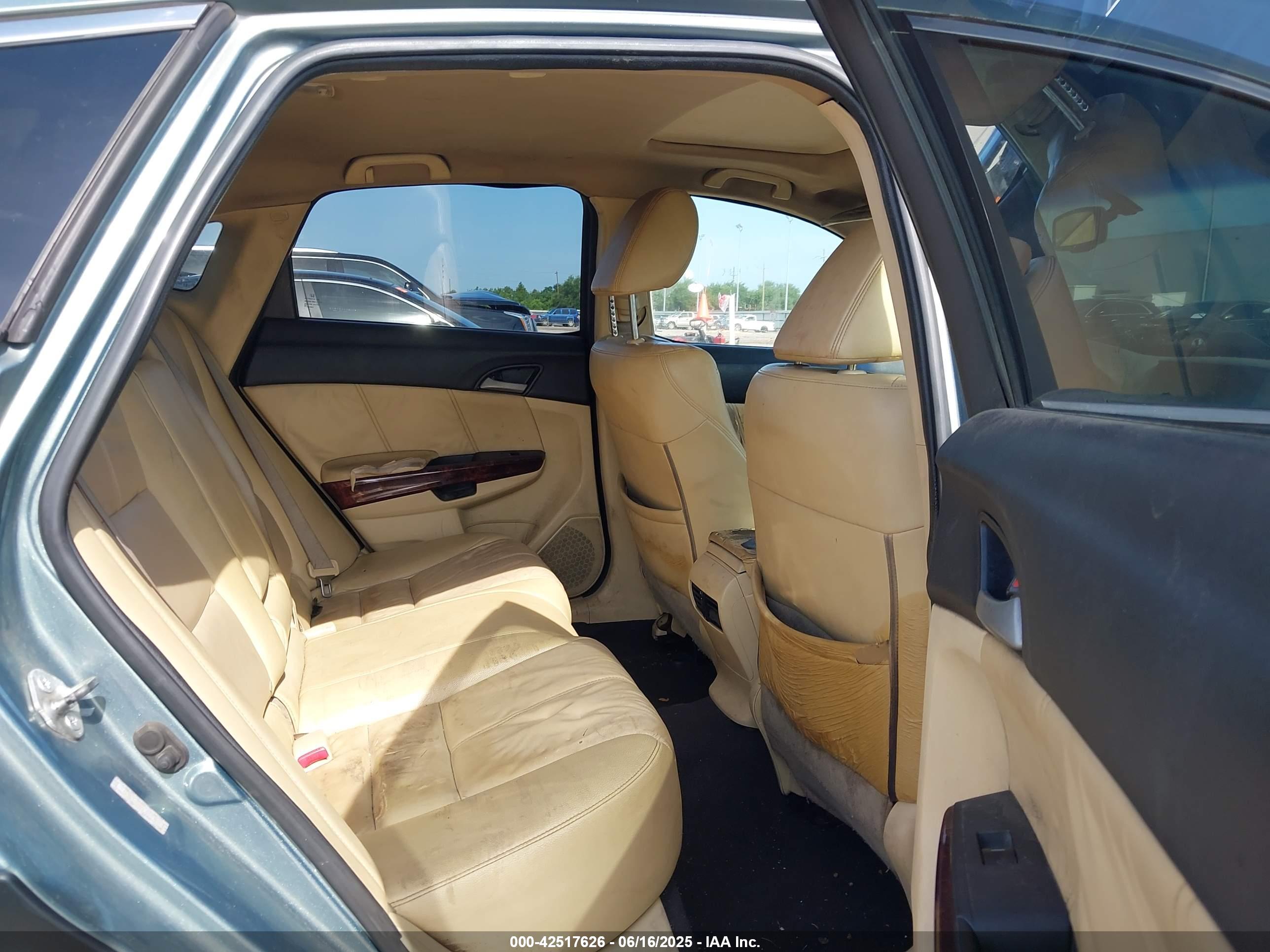 HONDA ACCORD image 8