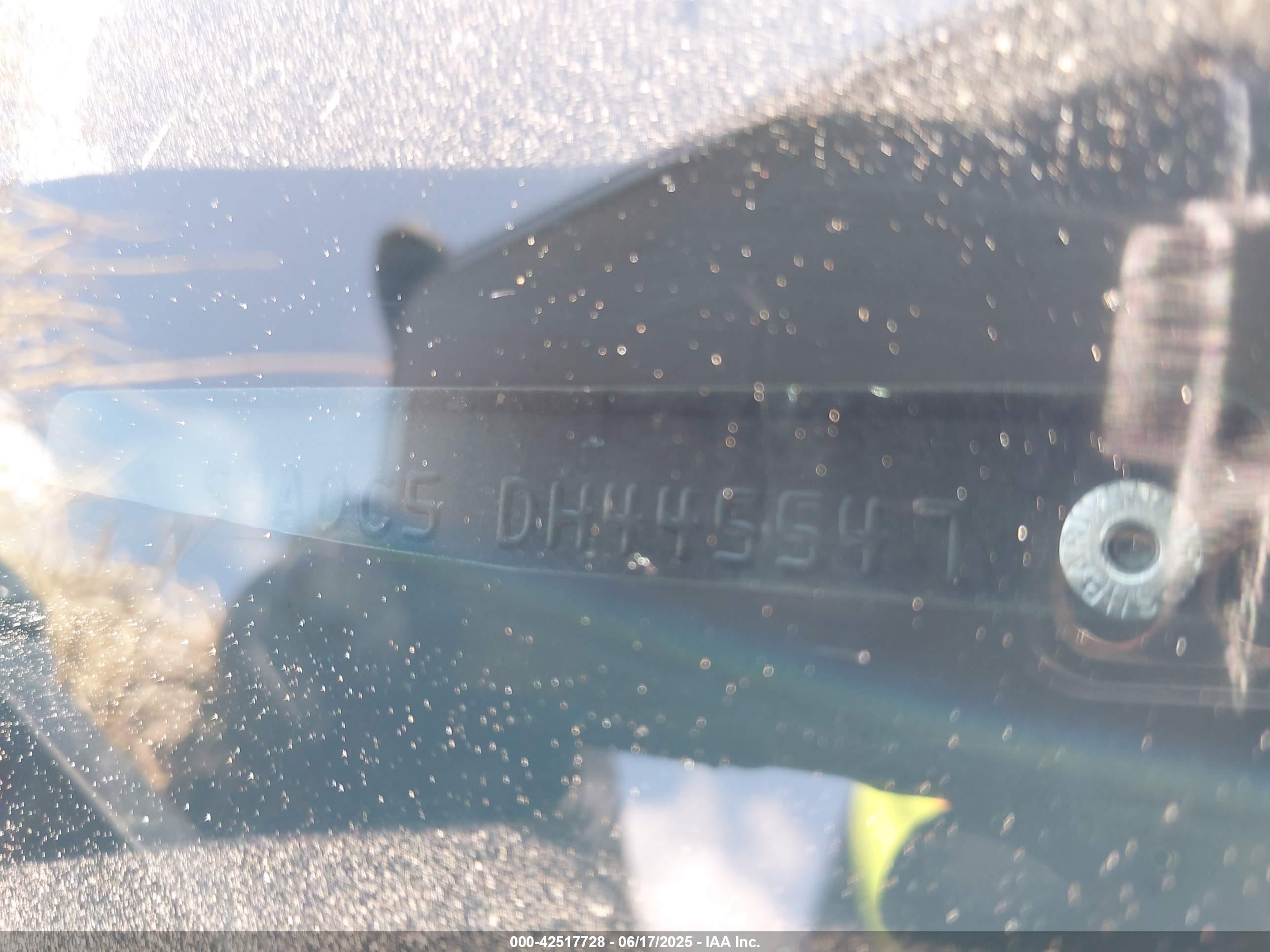 SUBARU FORESTER image 9