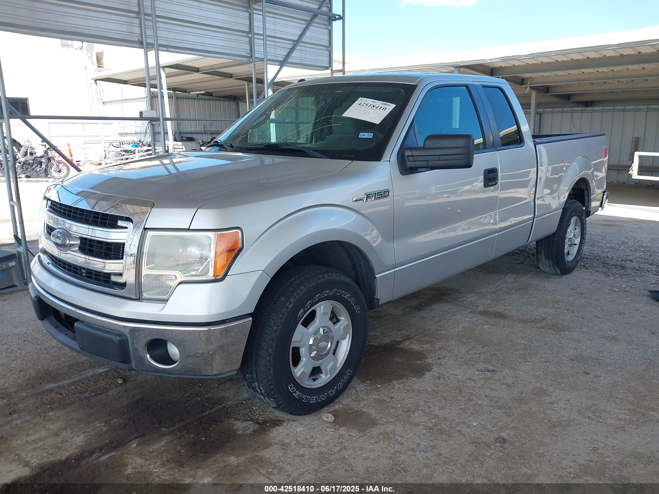 FORD F-150 image 2