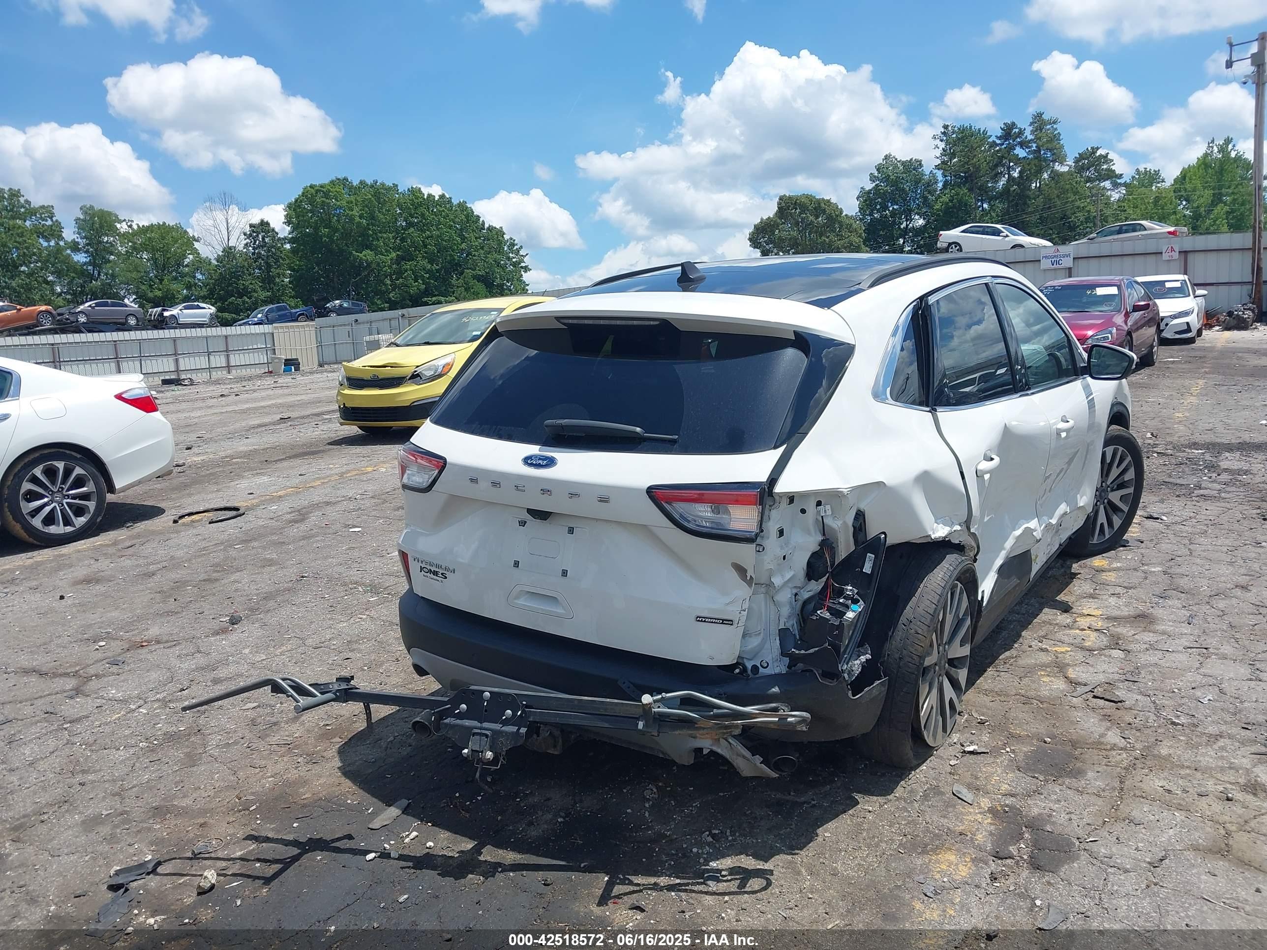 FORD ESCAPE image 4