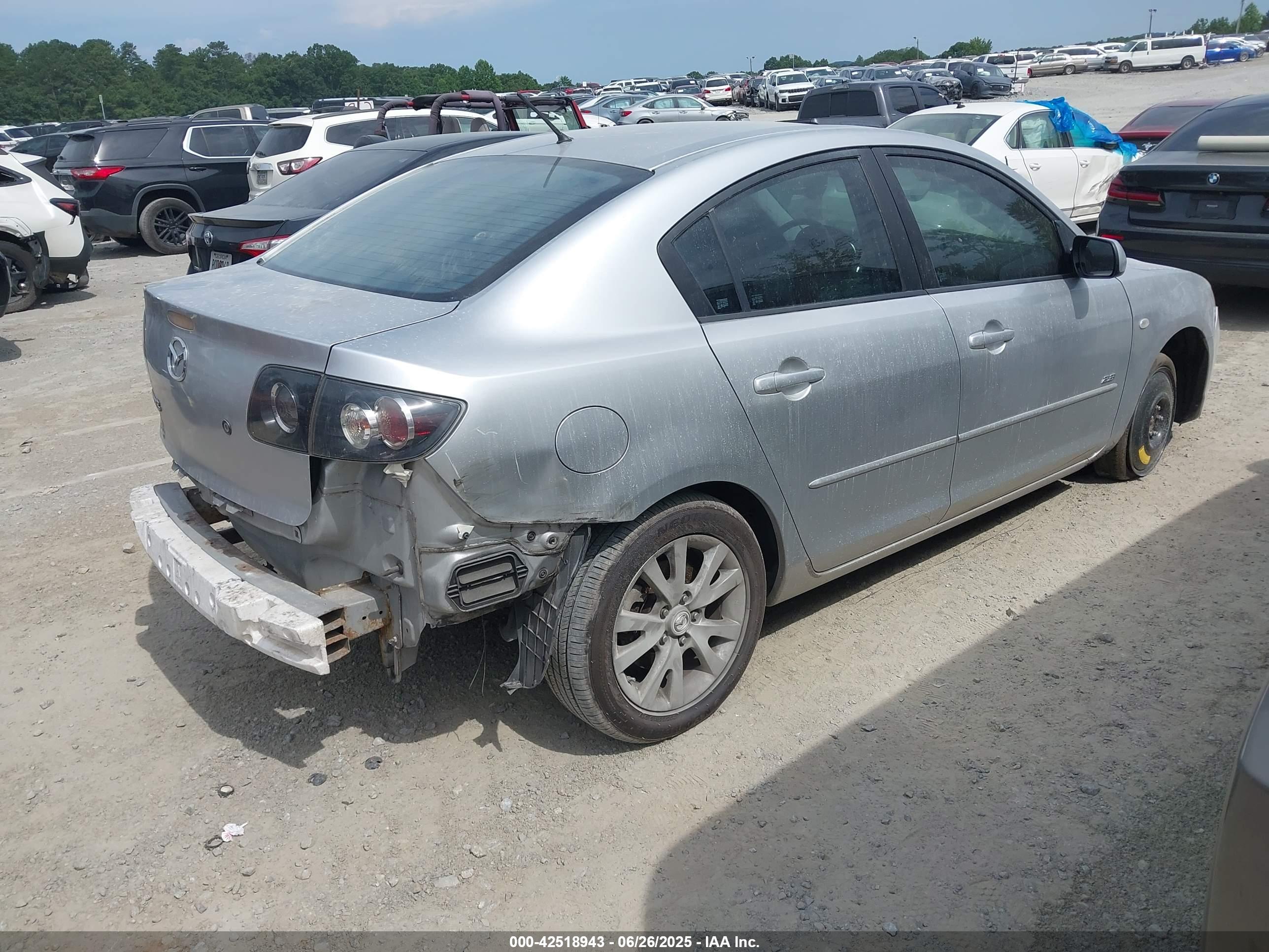 MAZDA MAZDA3 image 4