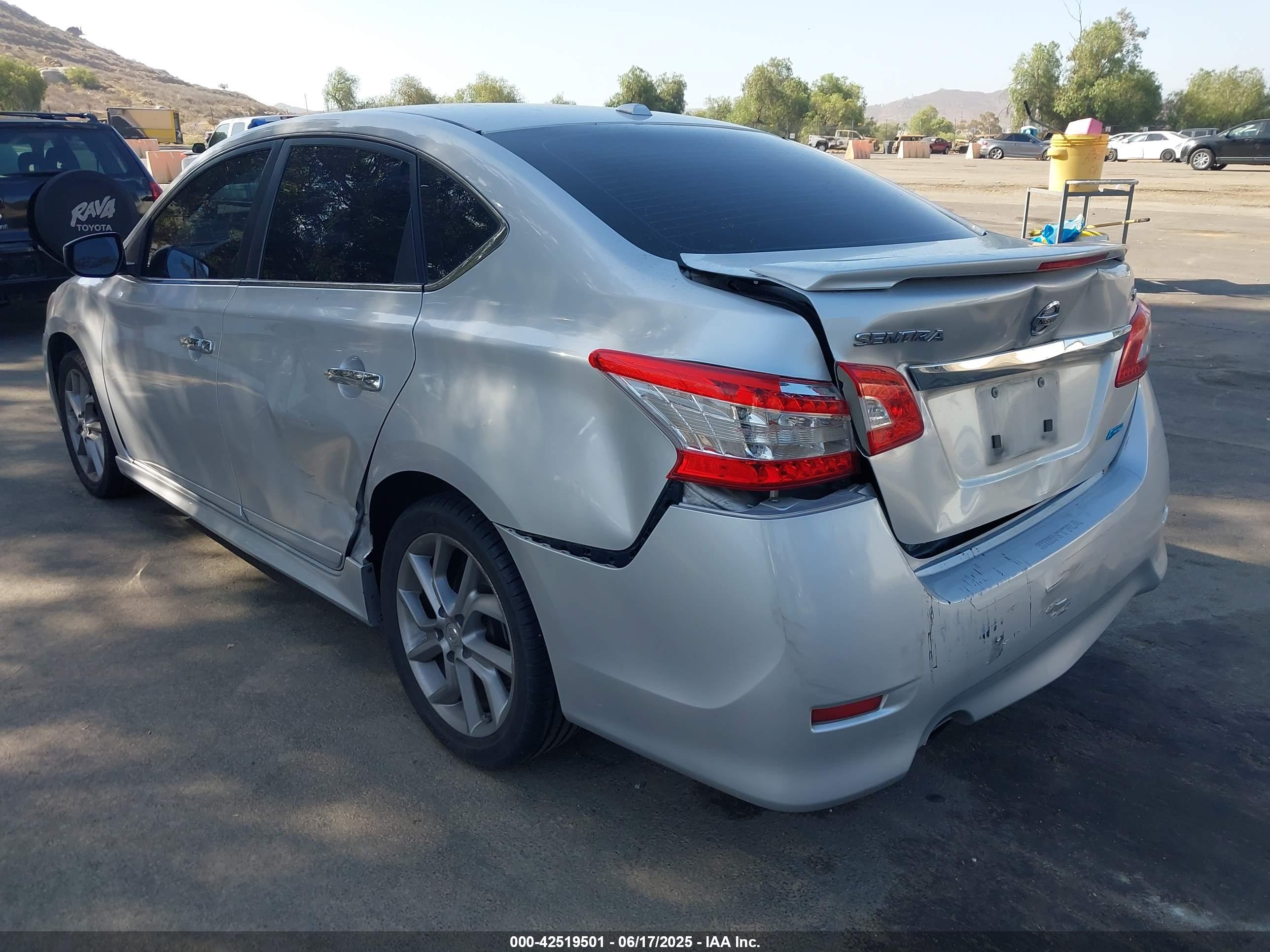 NISSAN SENTRA image 3