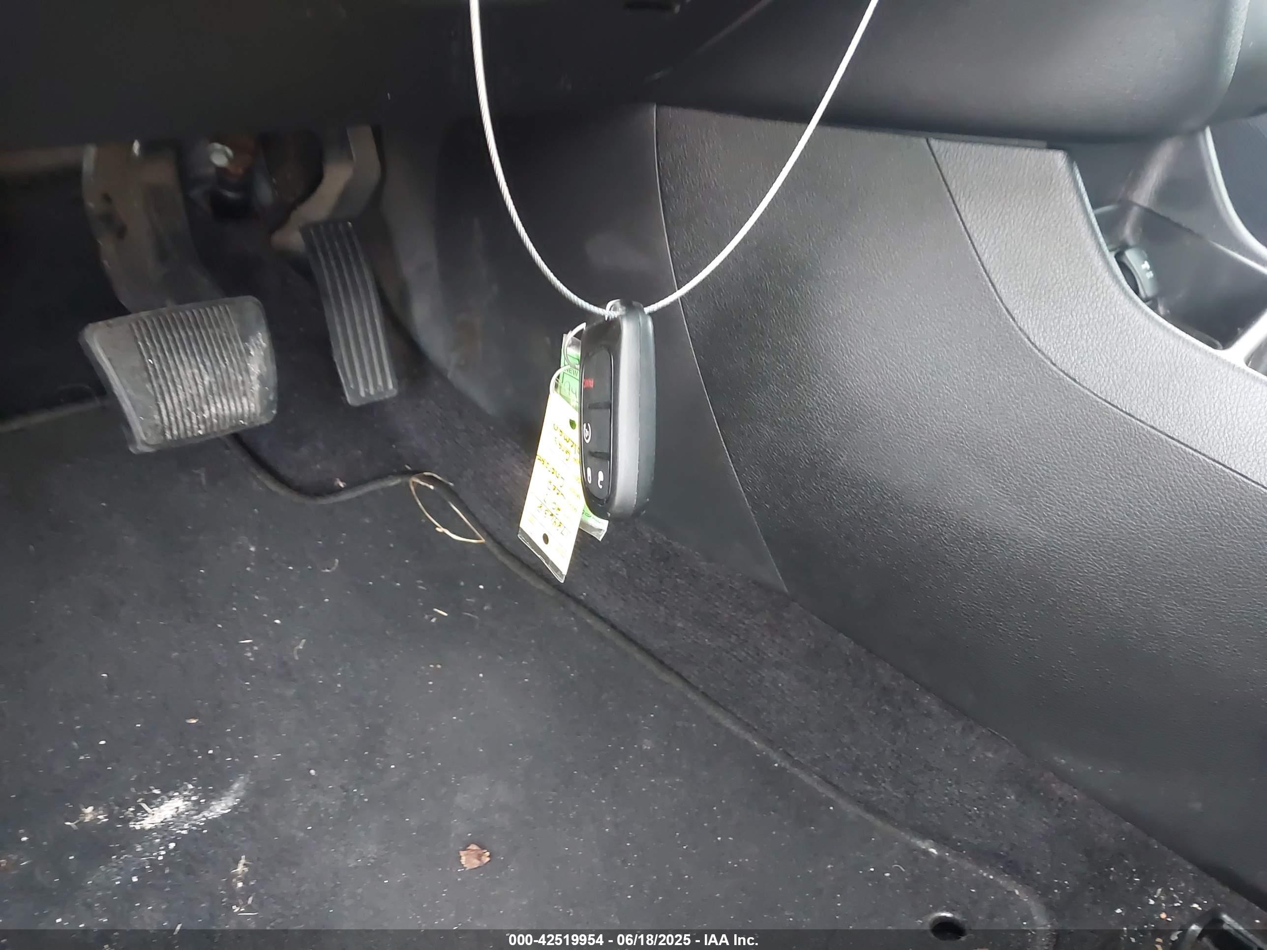 JEEP CHEROKEE image 11