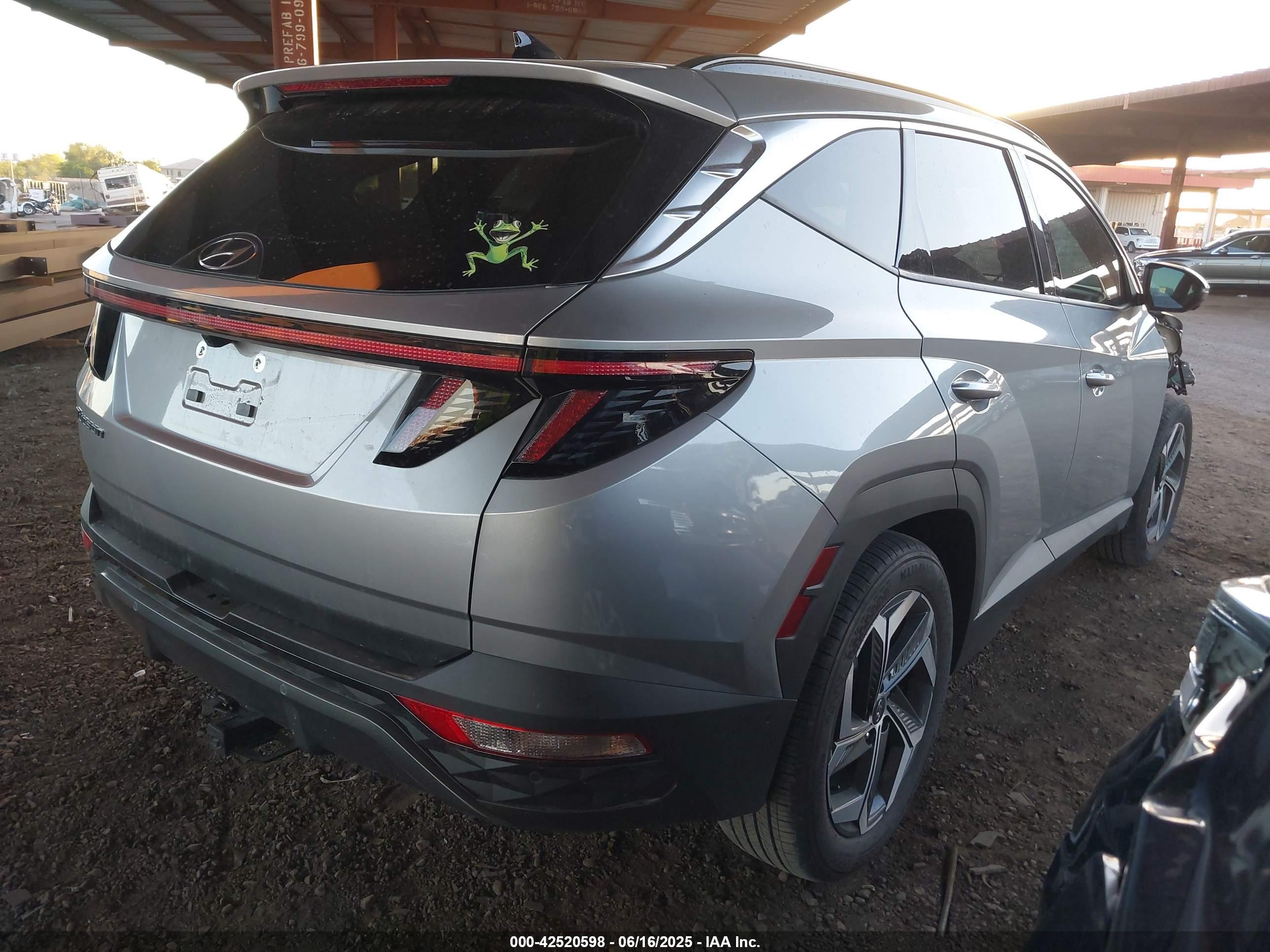 HYUNDAI TUCSON image 4