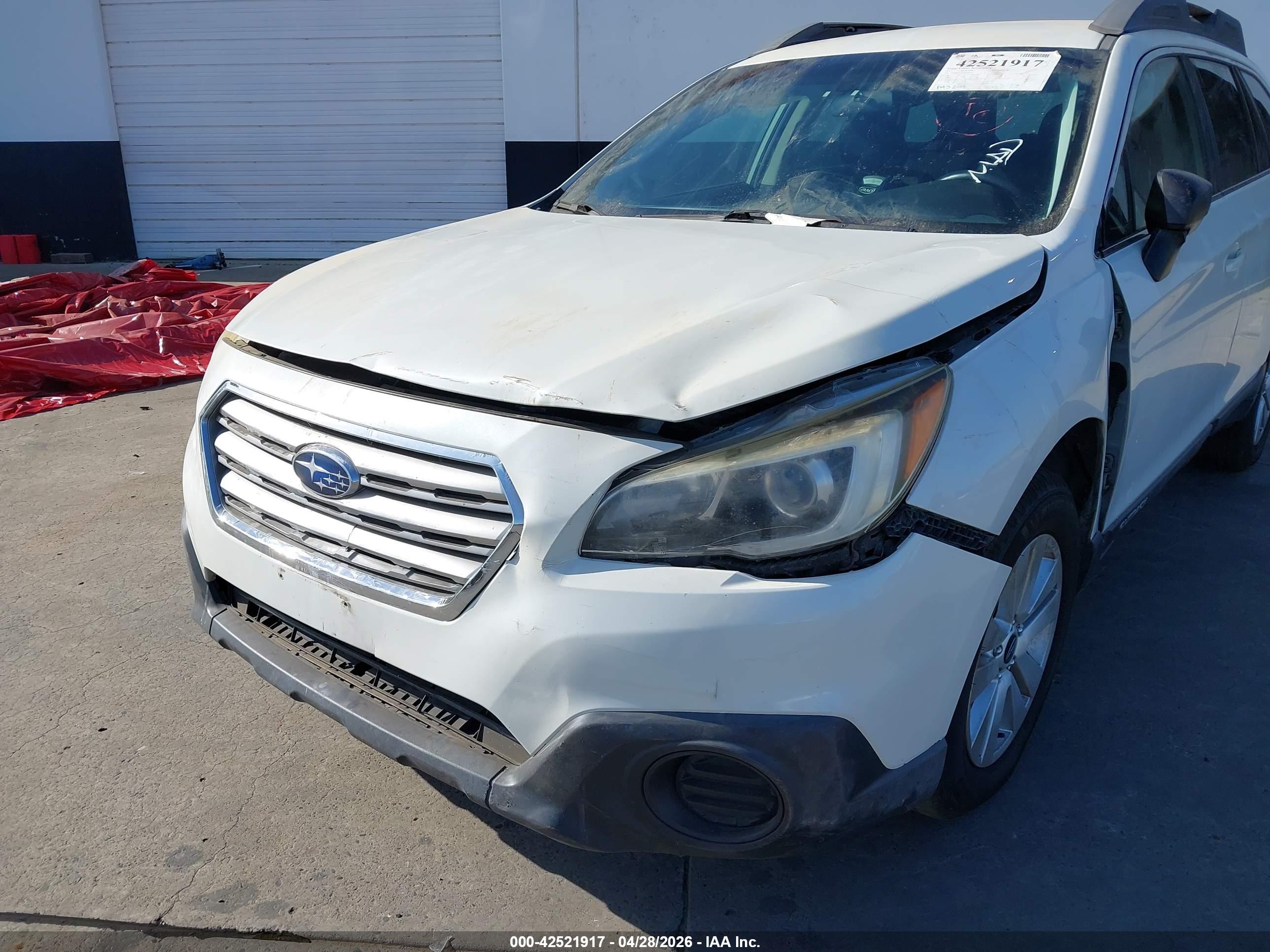 SUBARU OUTBACK image 6