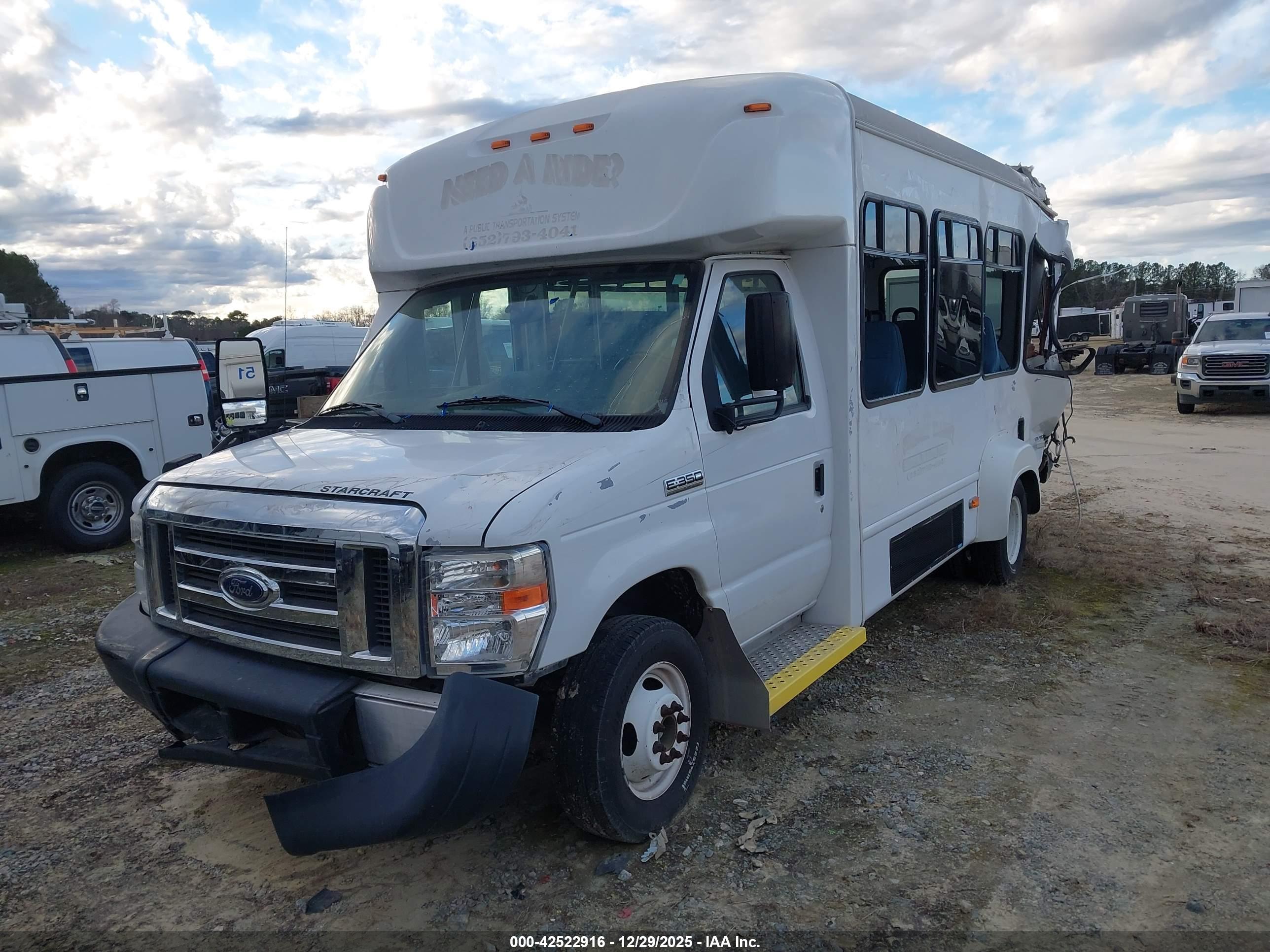 FORD ECONOLINE image 2