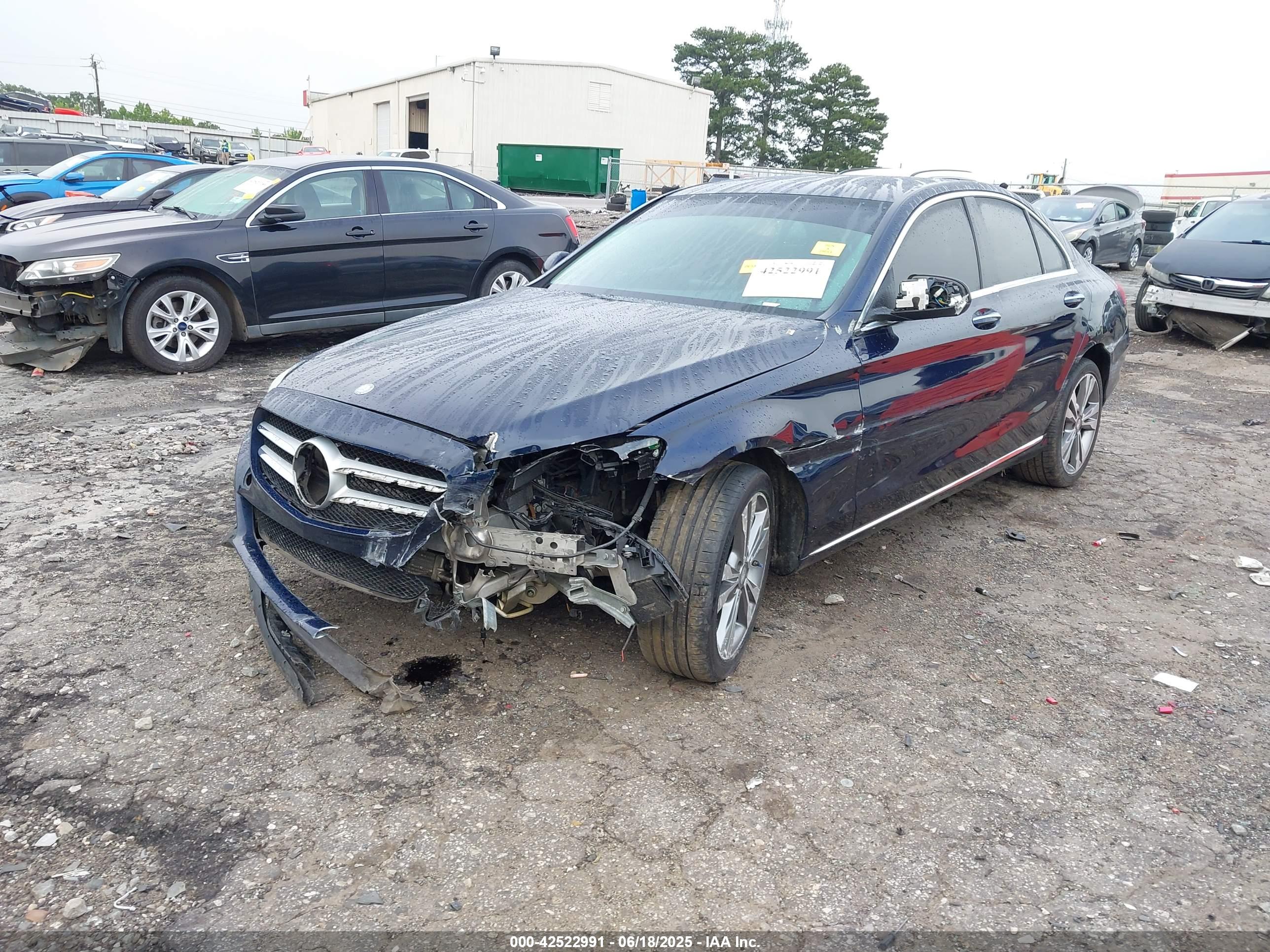 MERCEDES-BENZ C image 2