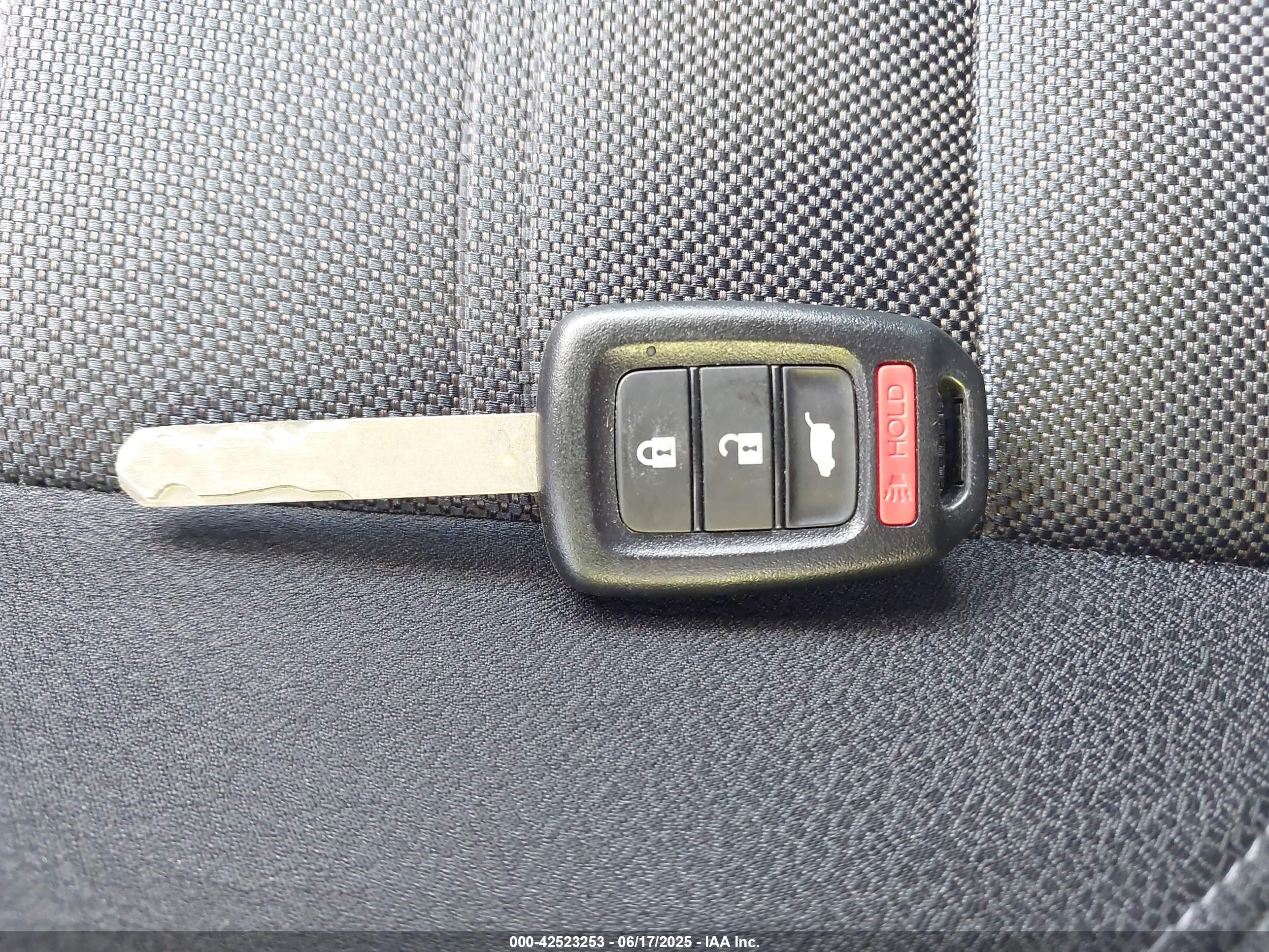 HONDA CR-V image 11