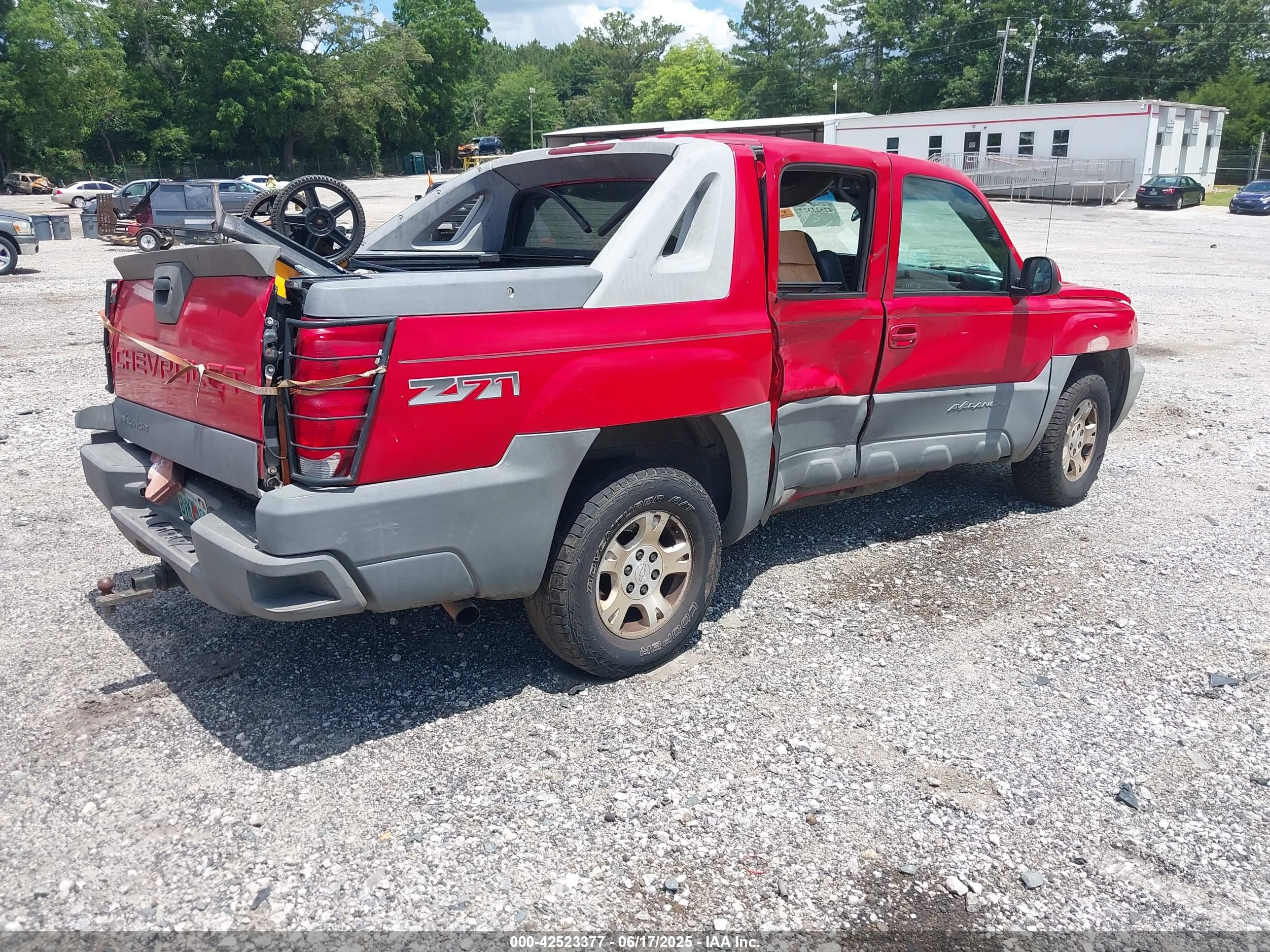 CHEVROLET AVALANCHE image 4